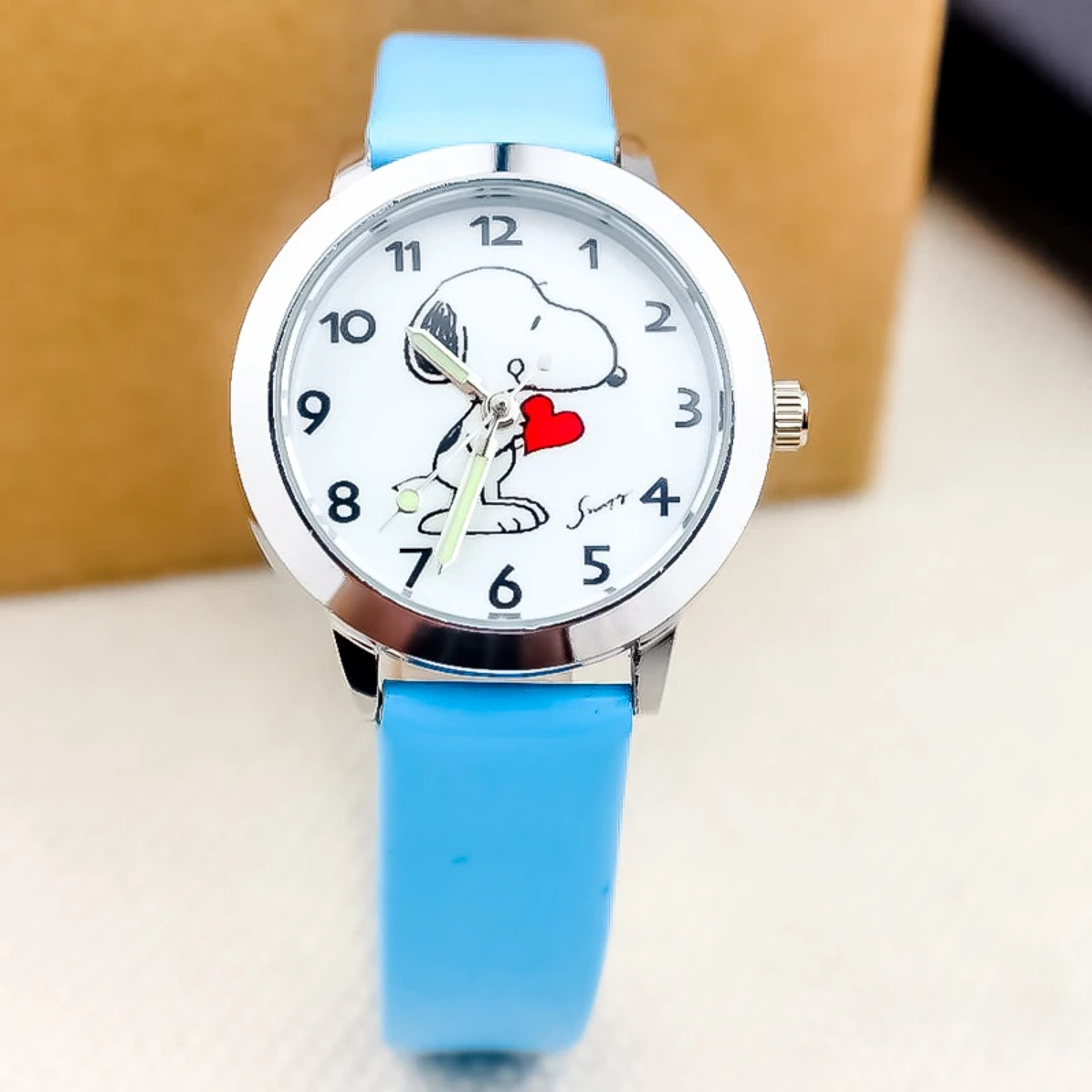 Kawaii Anime Figure Kid Wristwatch Cute Snoopy Quartz Watch Colorful Needle Noctilucent Watch For B 4