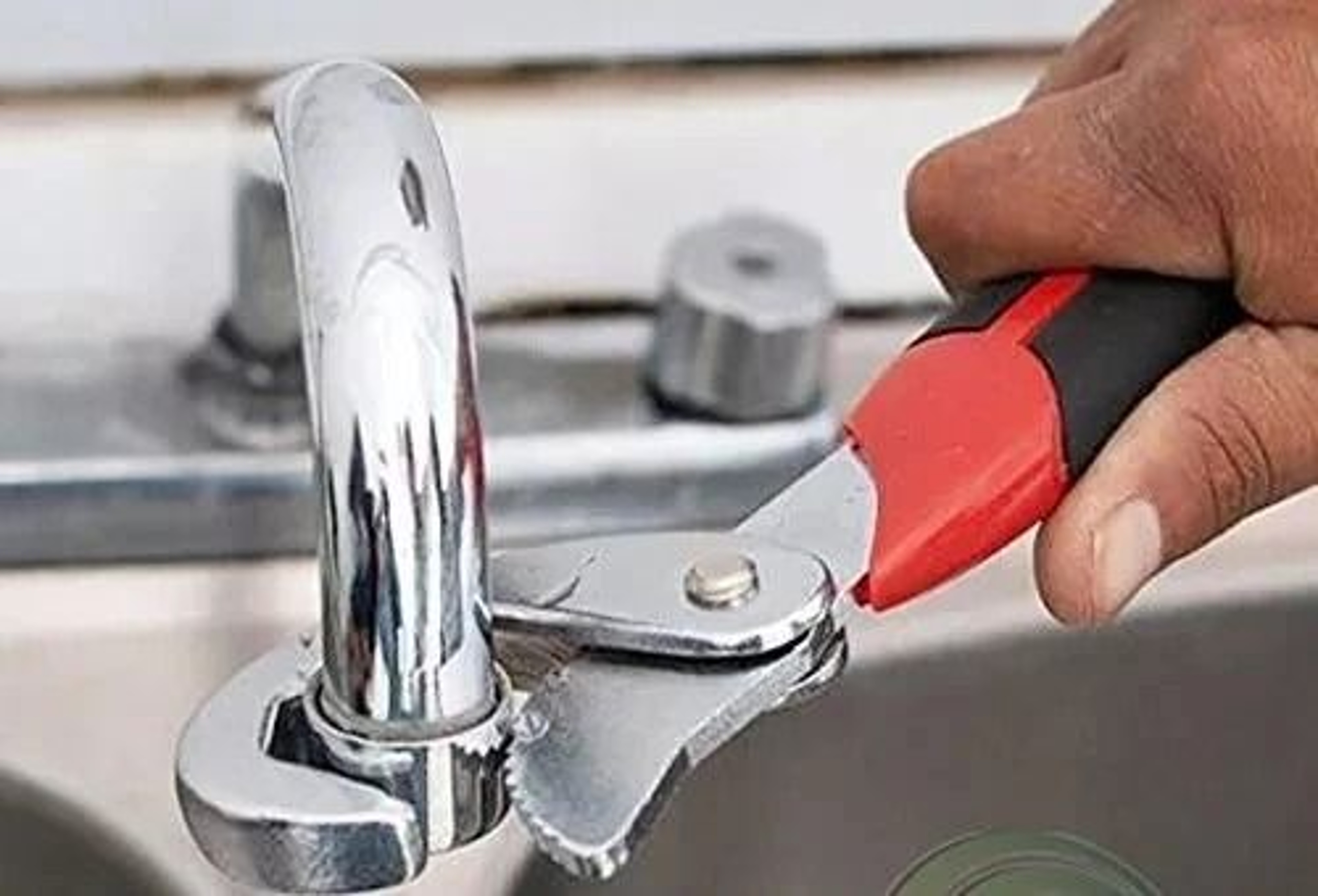 Universal Wrench Adjustable Spanner Quick Multifunction Tool For Home Repairs Plumbing Garden Mecha 4
