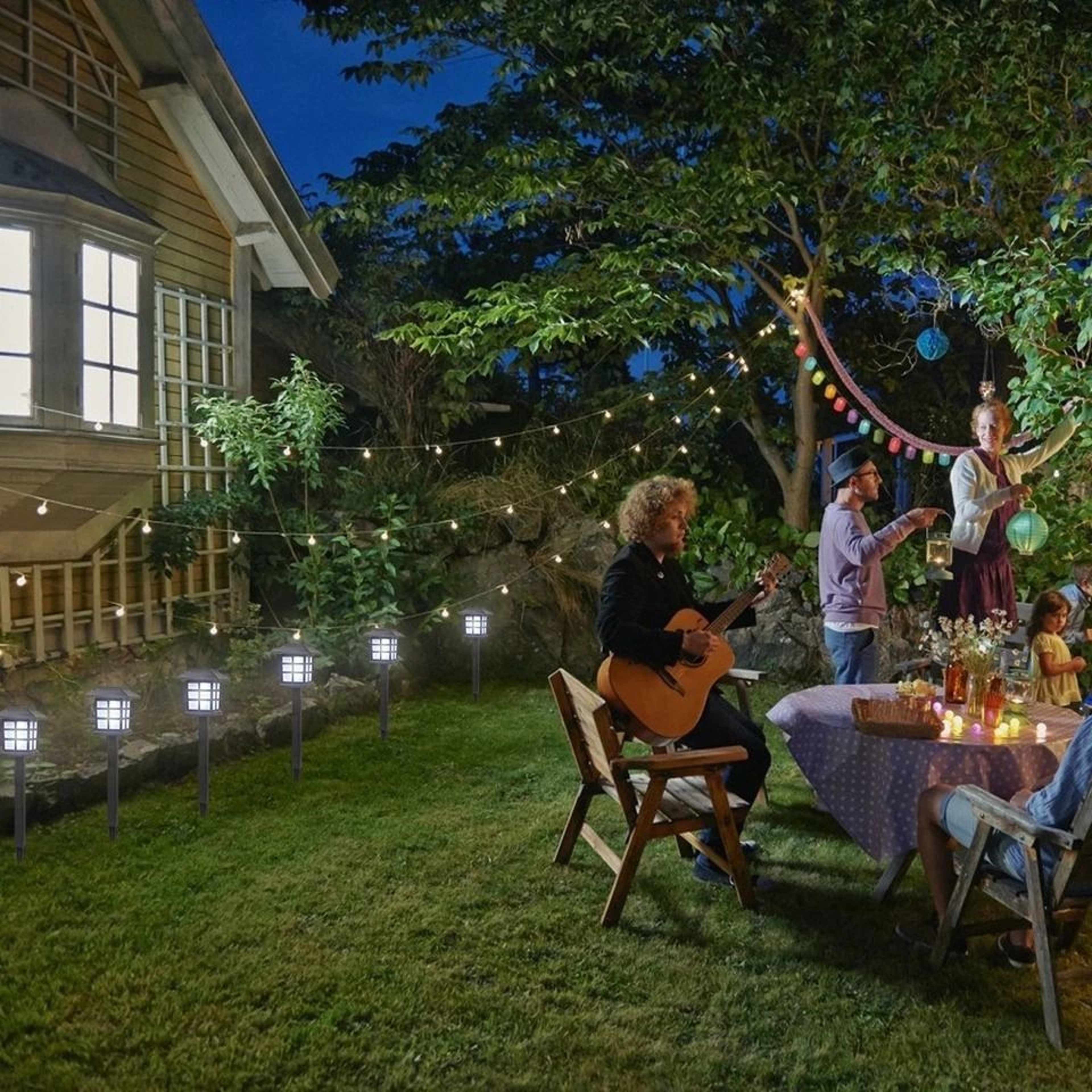 Solar LED Pathway Lights Outdoor Garden Path Lawn Decor Solar Lanterns For Walkway Illumination 2