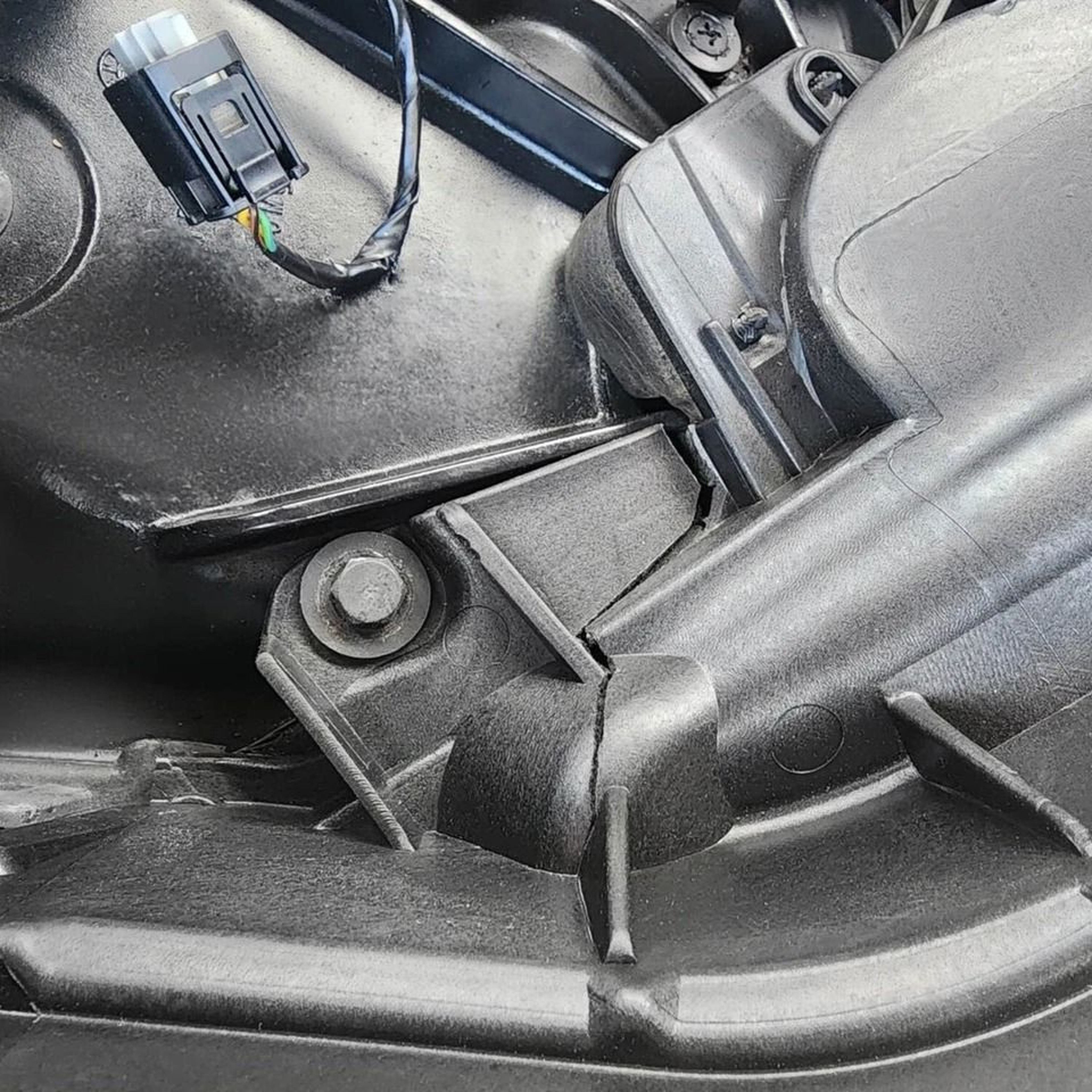 Premium Engine Upper Compartment Partition Panel 8