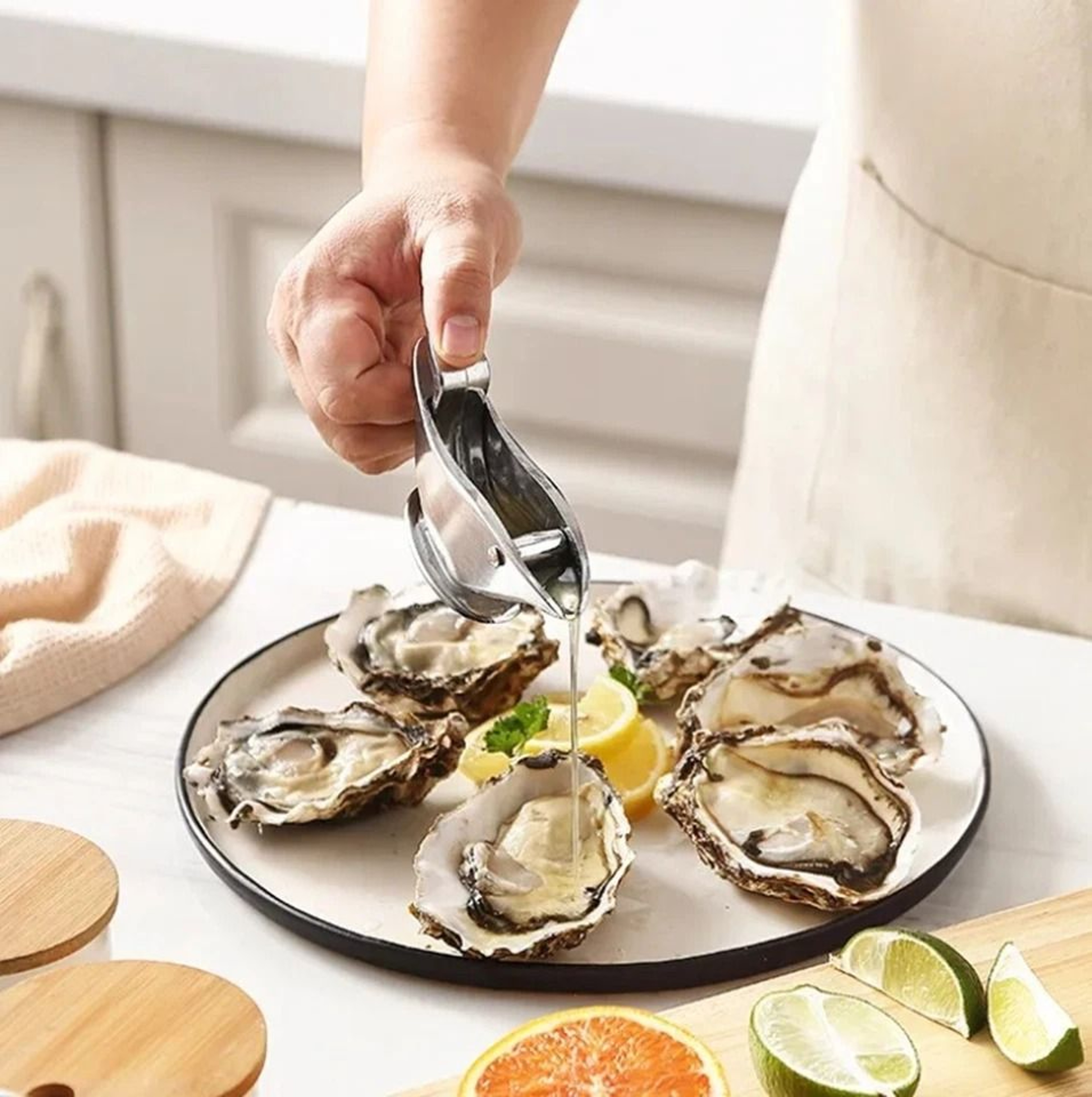 Stainless Steel Citrus Juicer Handheld Lime  Lemon Squeezer For Fresh Juice 6