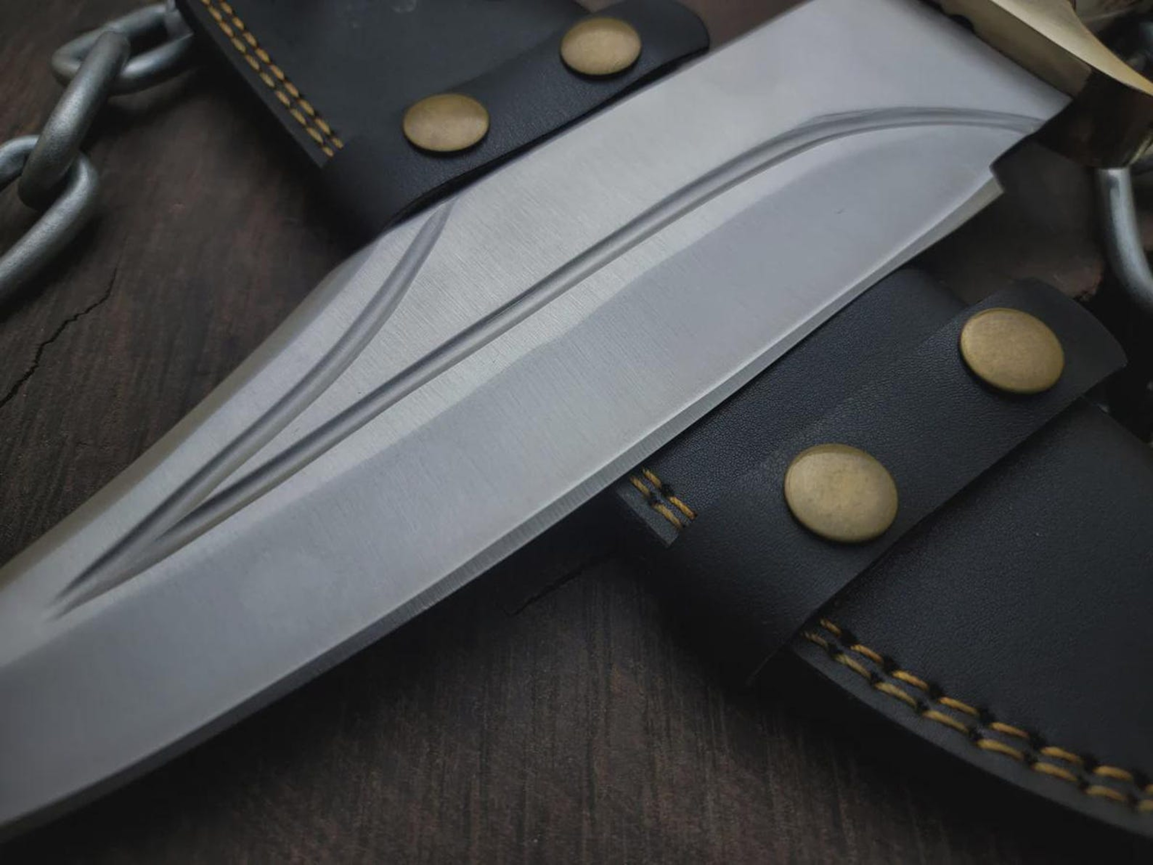 Bullet Train Inspired Replica Hunting Knife With Leather Sheath Collectible 3