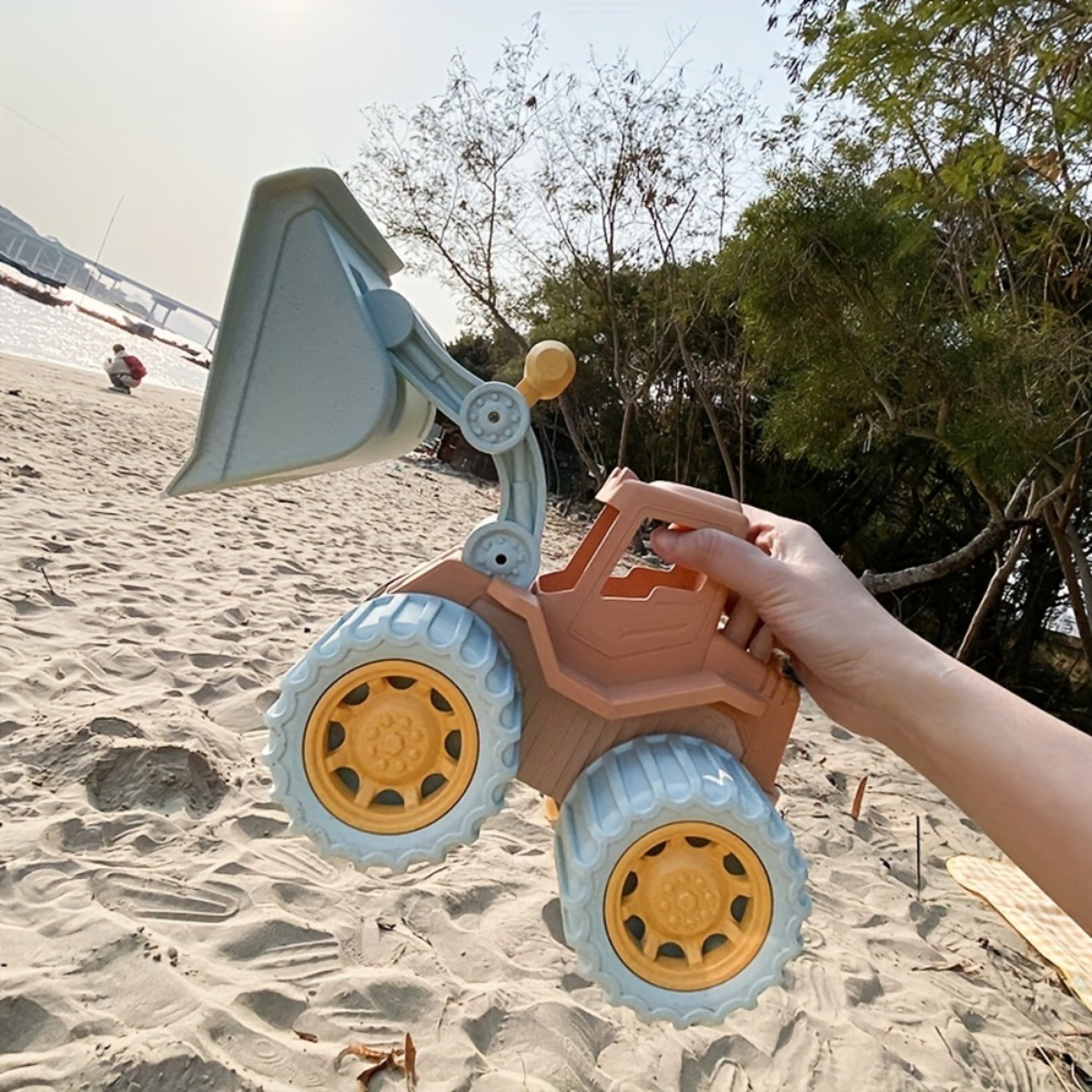 Toys Play Sand Construction Cars for Boys, Girls Beach Toys, Dump Tractor with Loader for Toddlers – view 5