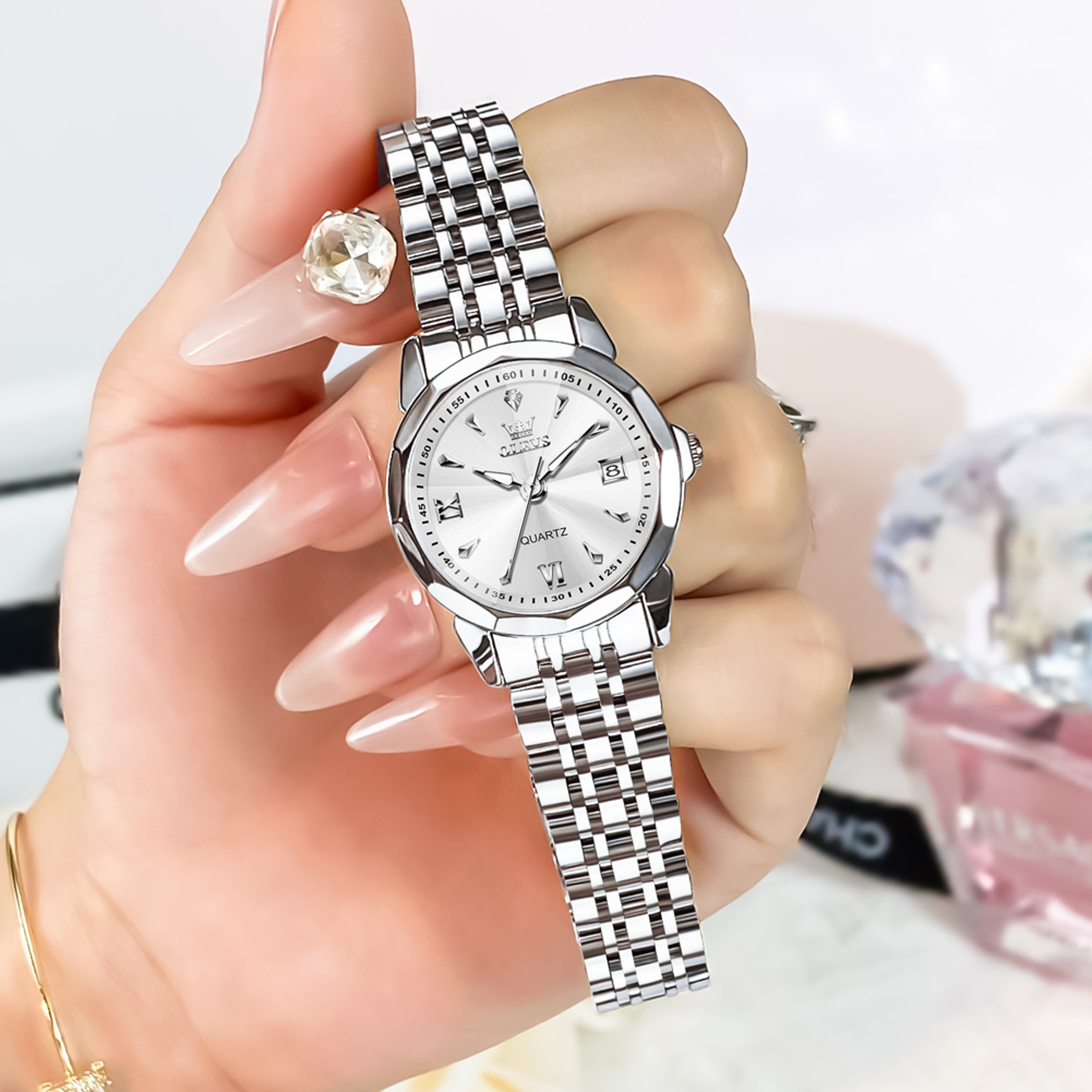 Women's Elegant Quartz Watch with Stainless Steel Band and Luminous Display – view 7