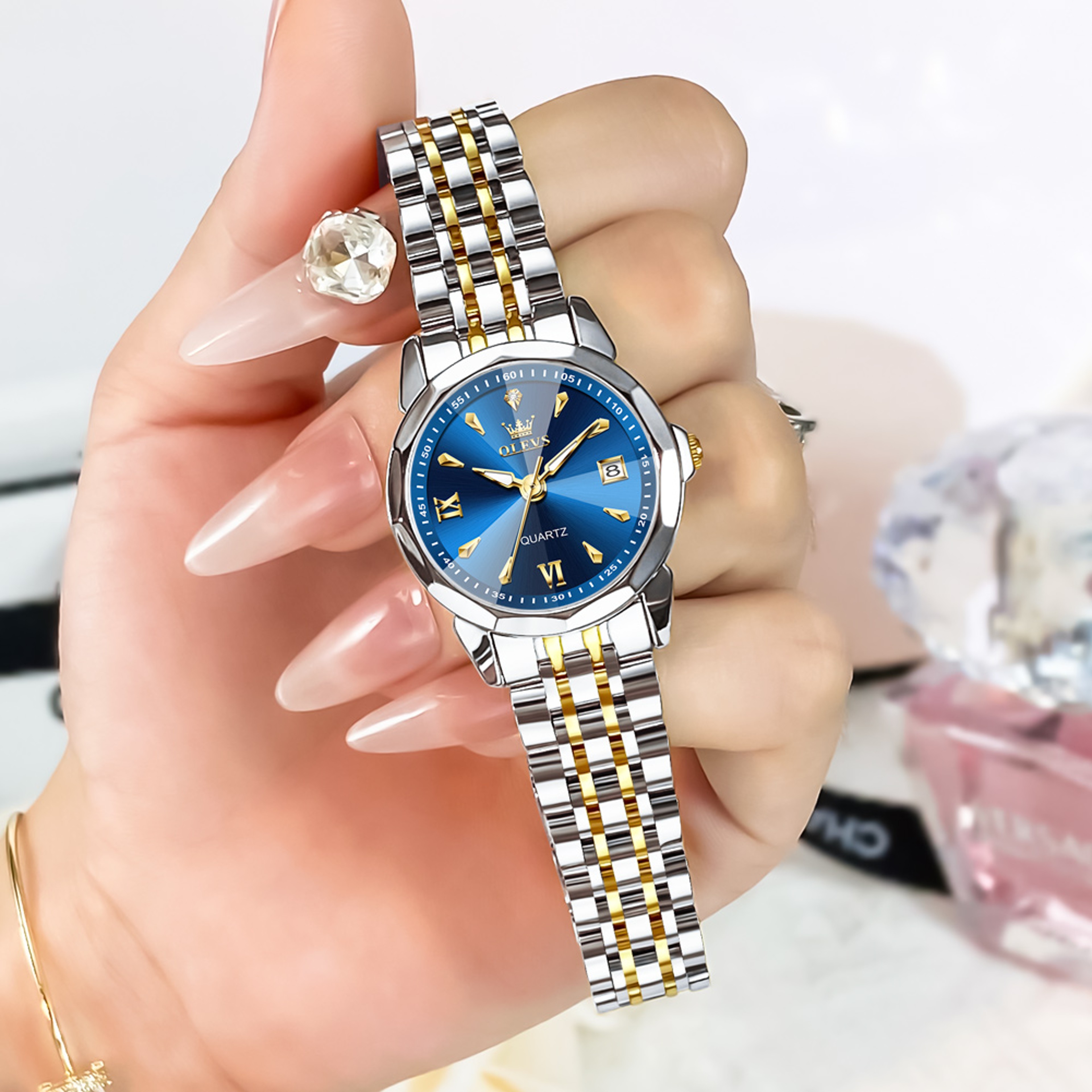 Women's Elegant Quartz Watch with Stainless Steel Band and Luminous Display – view 8