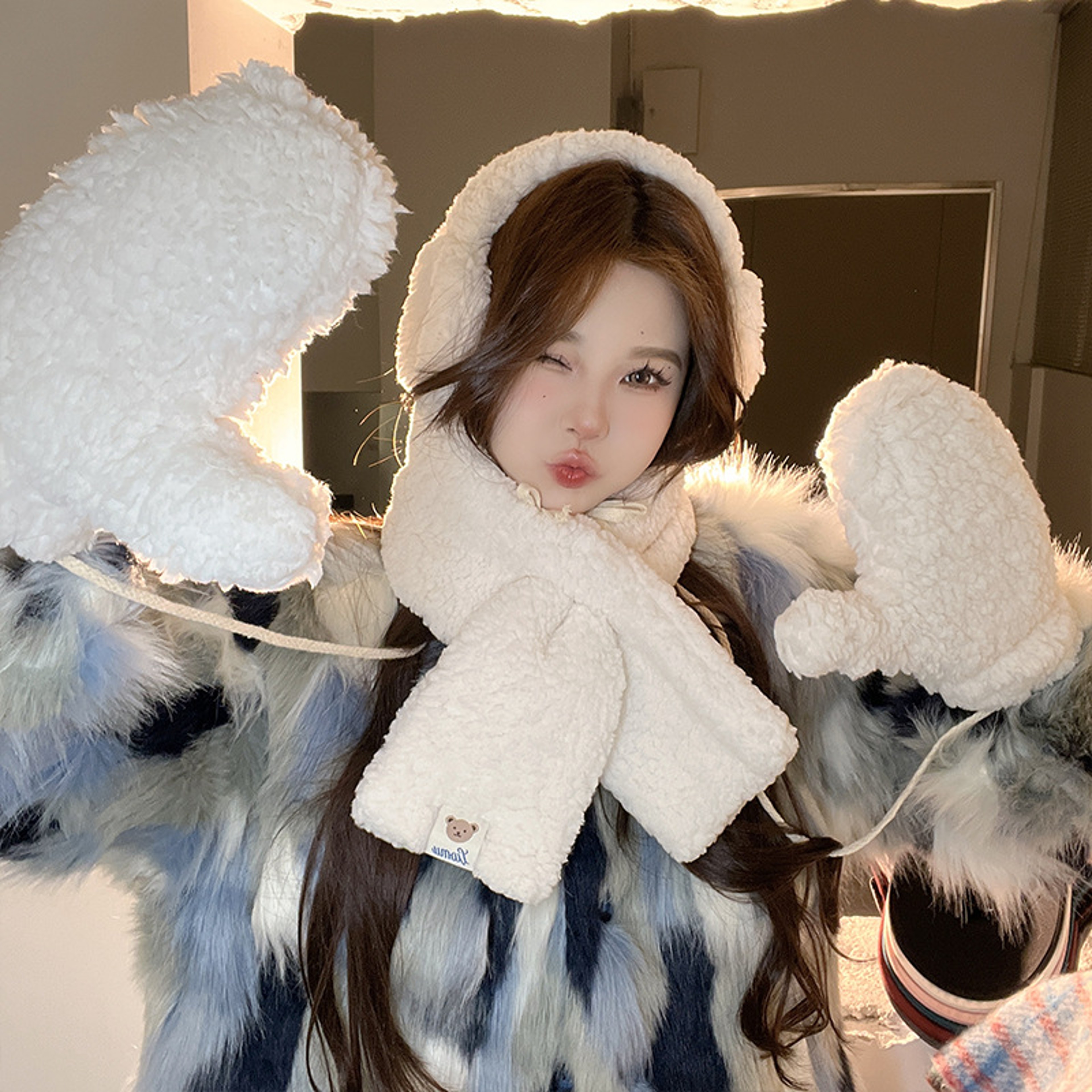 Women's Cute Bear Plush Winter Gloves with Soft Thickened Knit Design – view 6