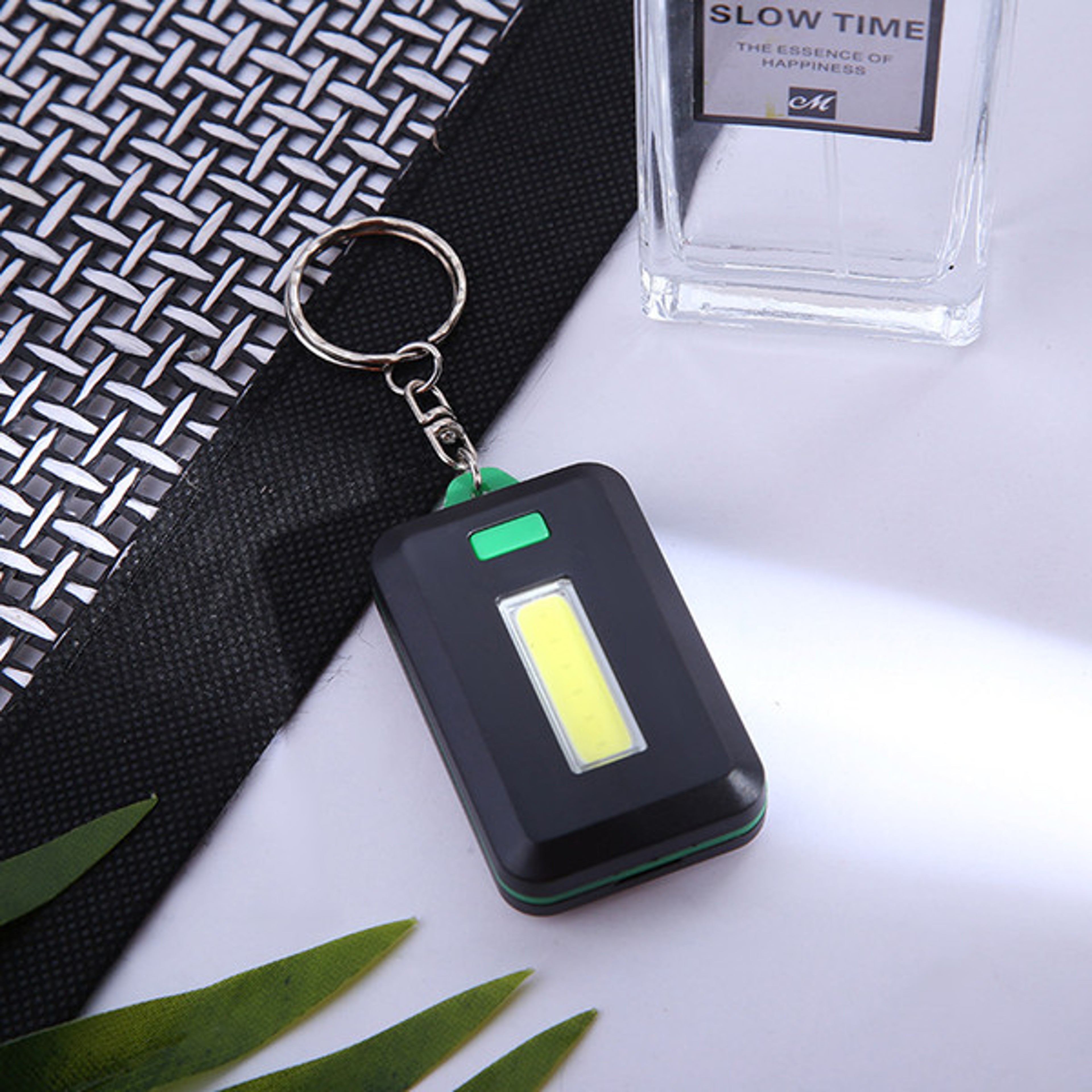 Mini LED Flashlight Keychain1