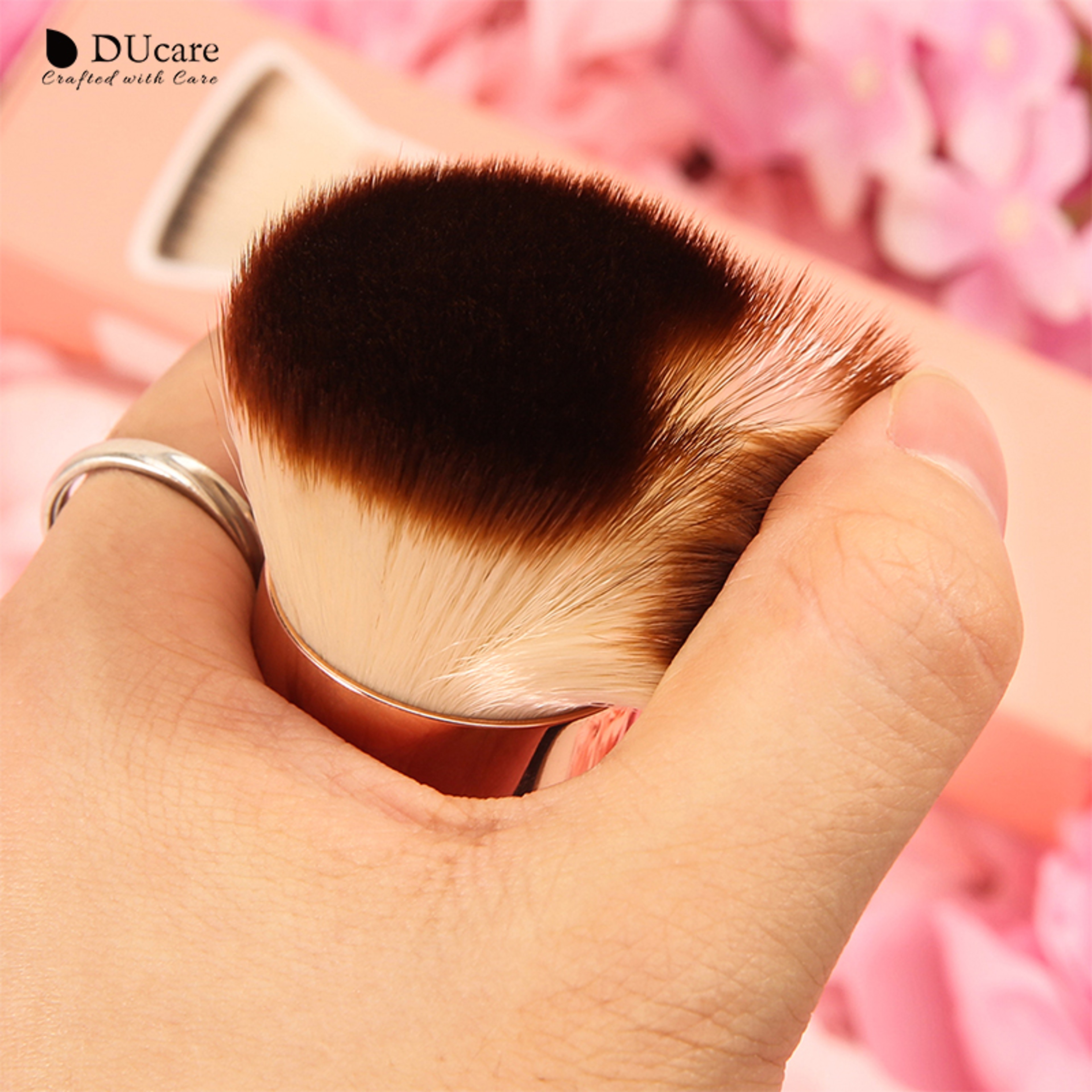 DUcare Foundation Brush Flat Top Kabuki Makeup Brush with Synthetic Hair for Liquid, Mineral Powder, Buffing & Stippling – view 3