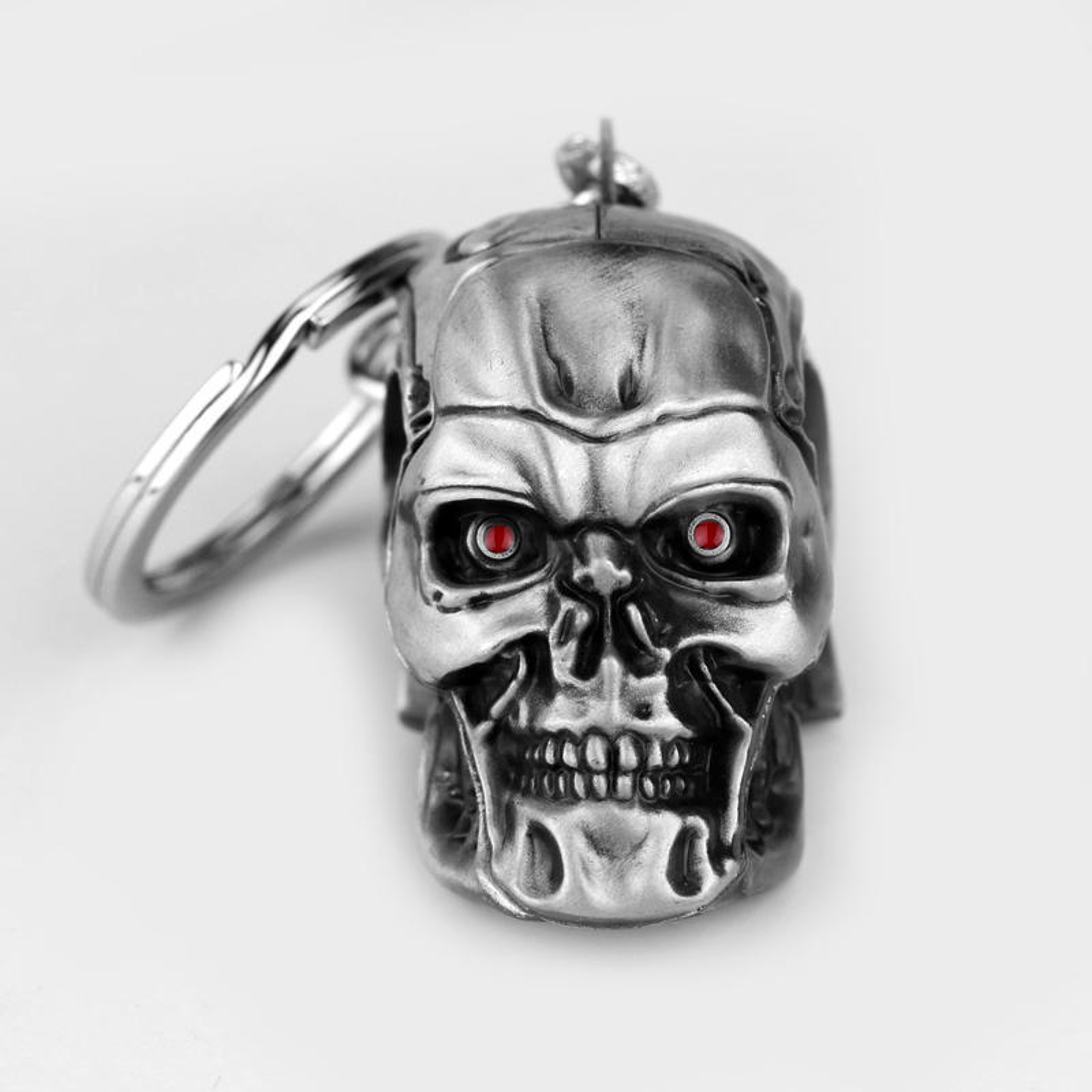 Iron Reaper Skull Keychain Vintage Metal Keyring For Car Keys And Accessories 4