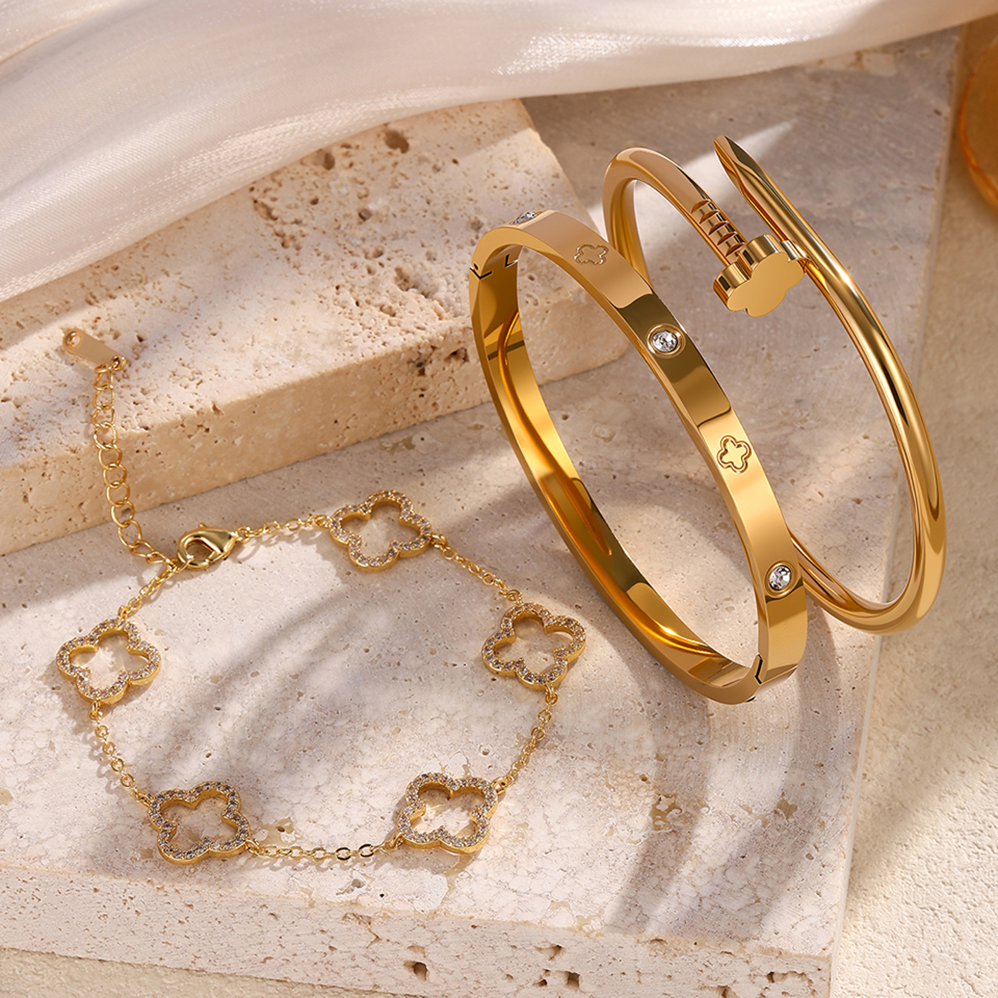Lucky Four Leaf Clover Bracelet Gold Plated Stainless Steel Bracelet With Sparkling Zircon 2