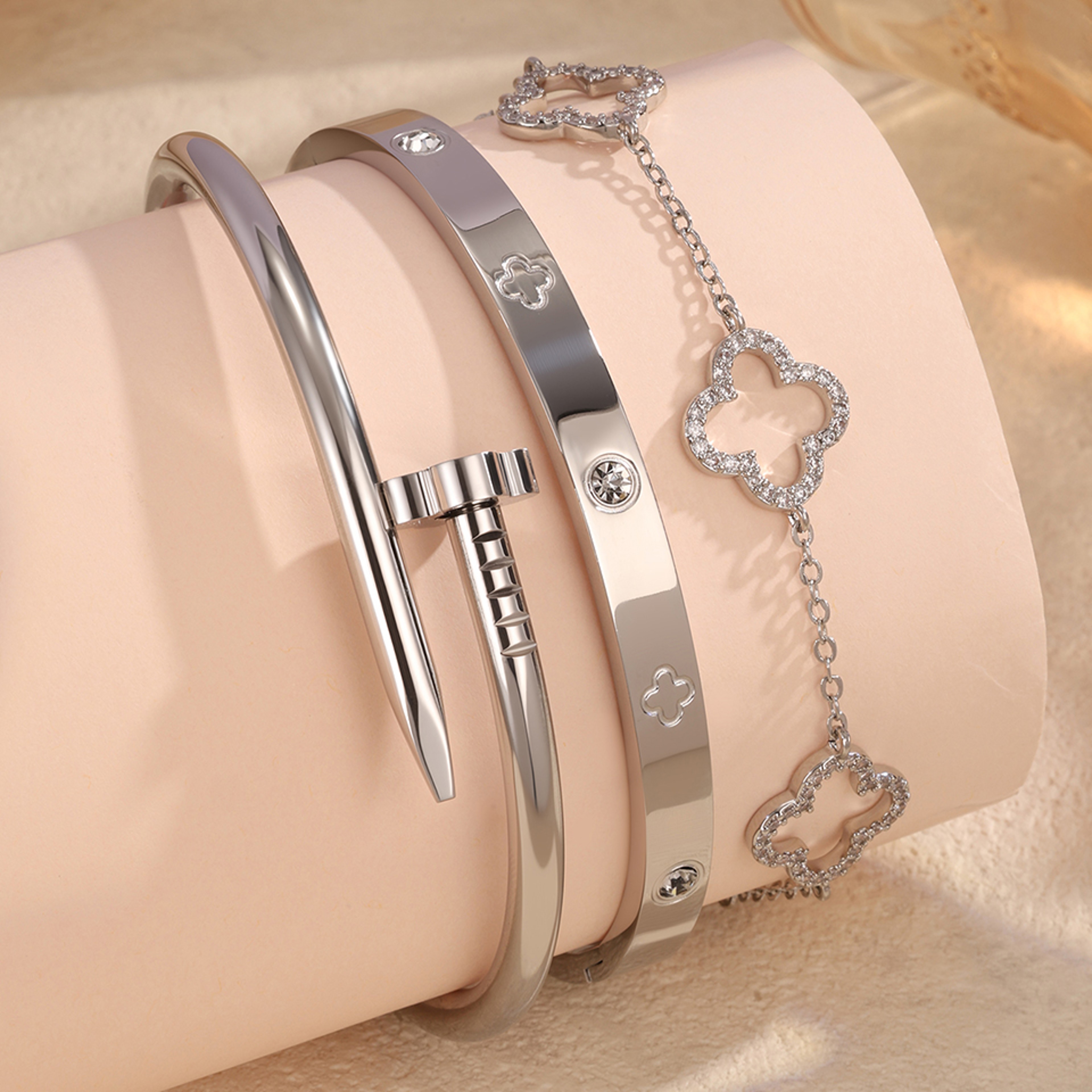 Lucky Four Leaf Clover Bracelet Gold Plated Stainless Steel Bracelet With Sparkling Zircon 3