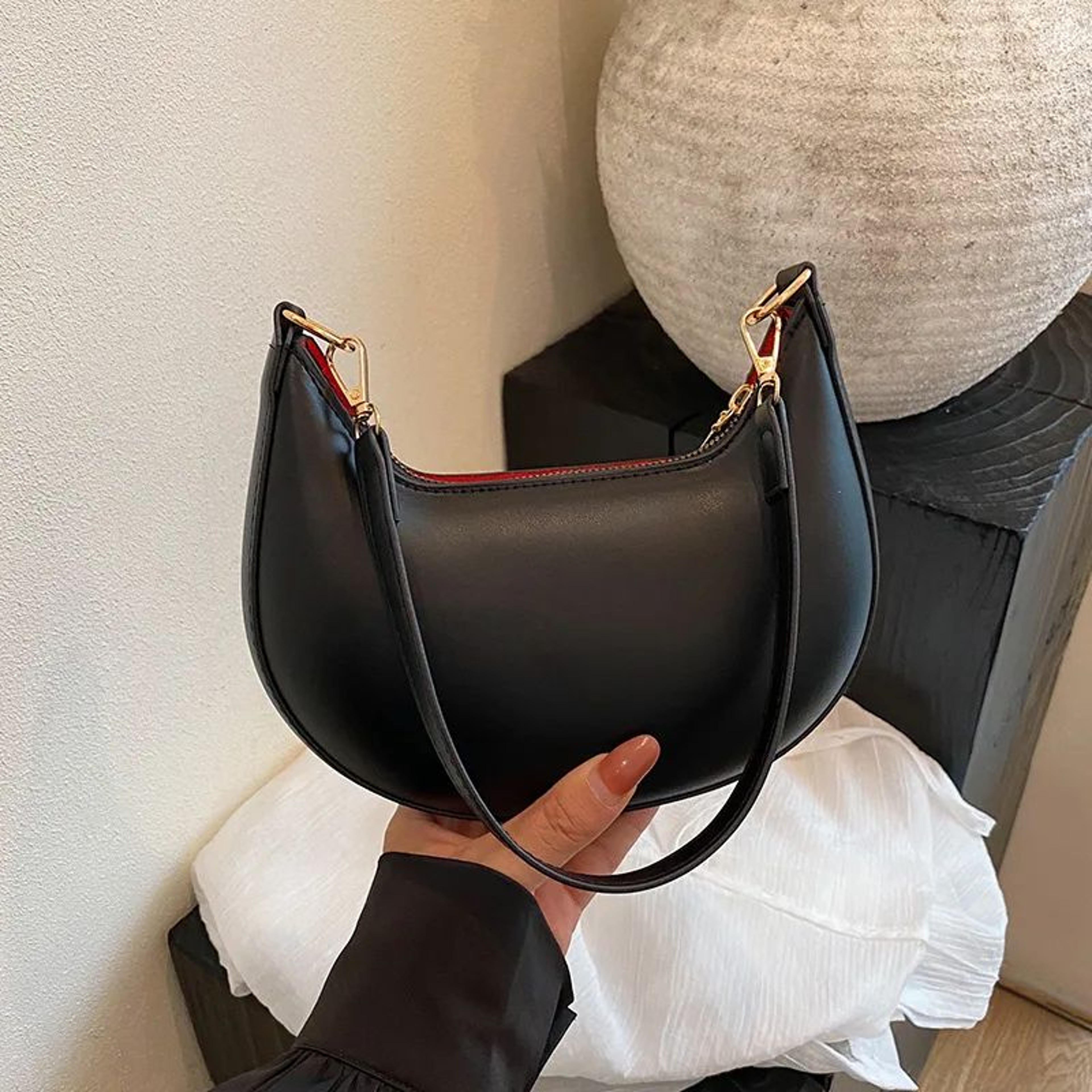 Luxury Moon Shoulder Bag For Women Crescent Fashion Underarm Purse With Adjustable Strap 1