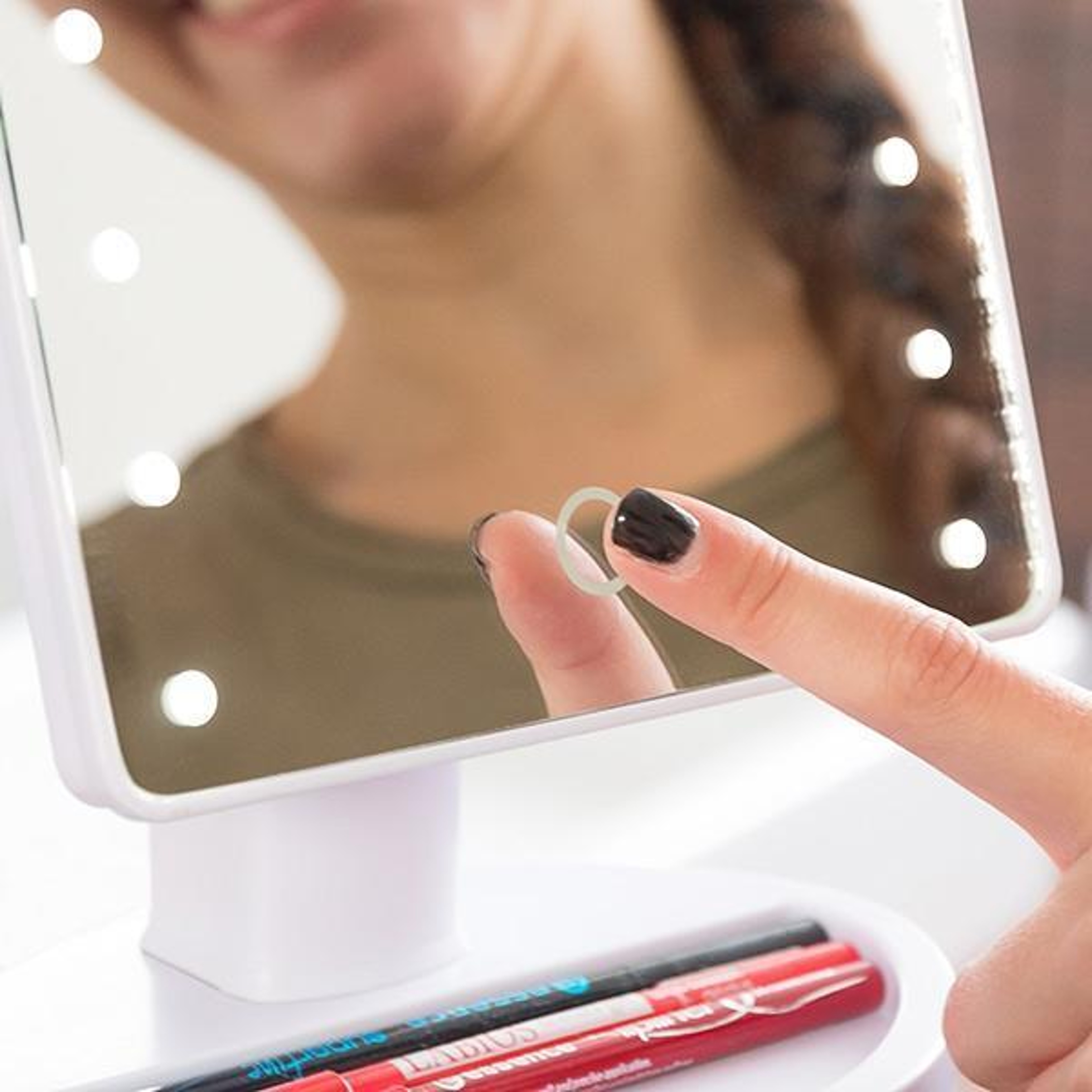 Smart LED Mirror White 2