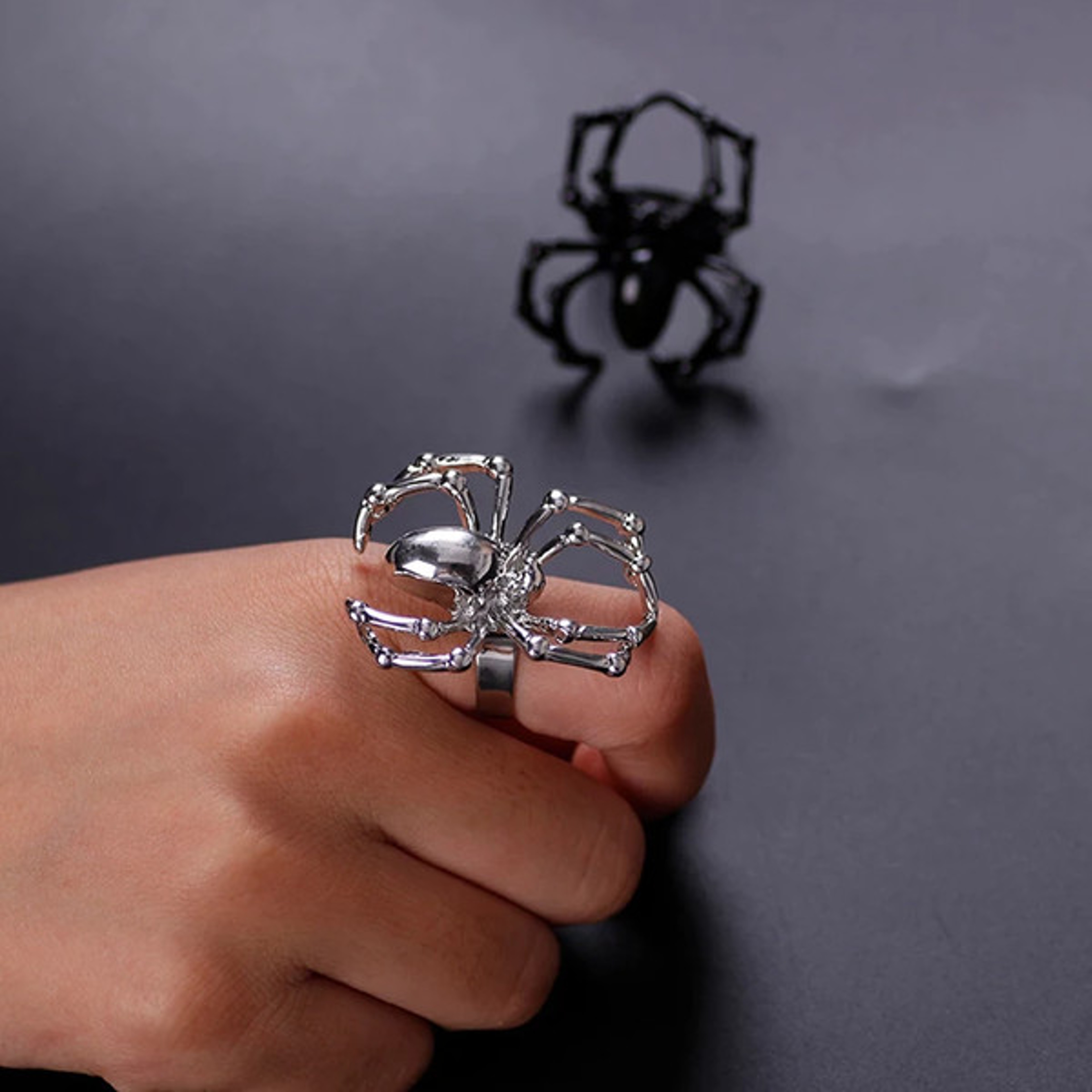 Creepy Halloween Spider Rings – view 1