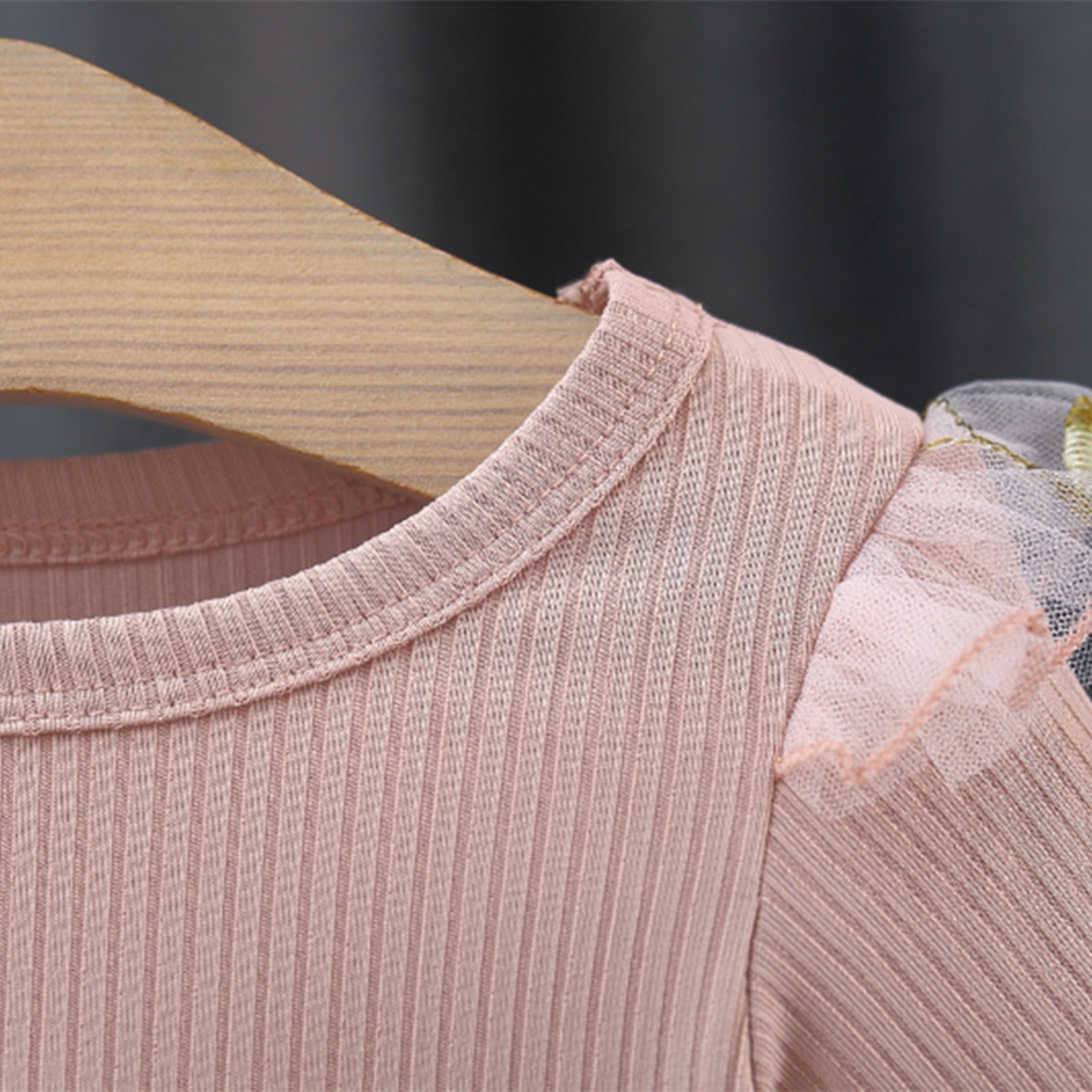 Fashion Autumn Spring Toddler Baby Dress Round Neck Knit Long Sleeve with Flower Embroidery Casual Pink Baby Dress – view 3