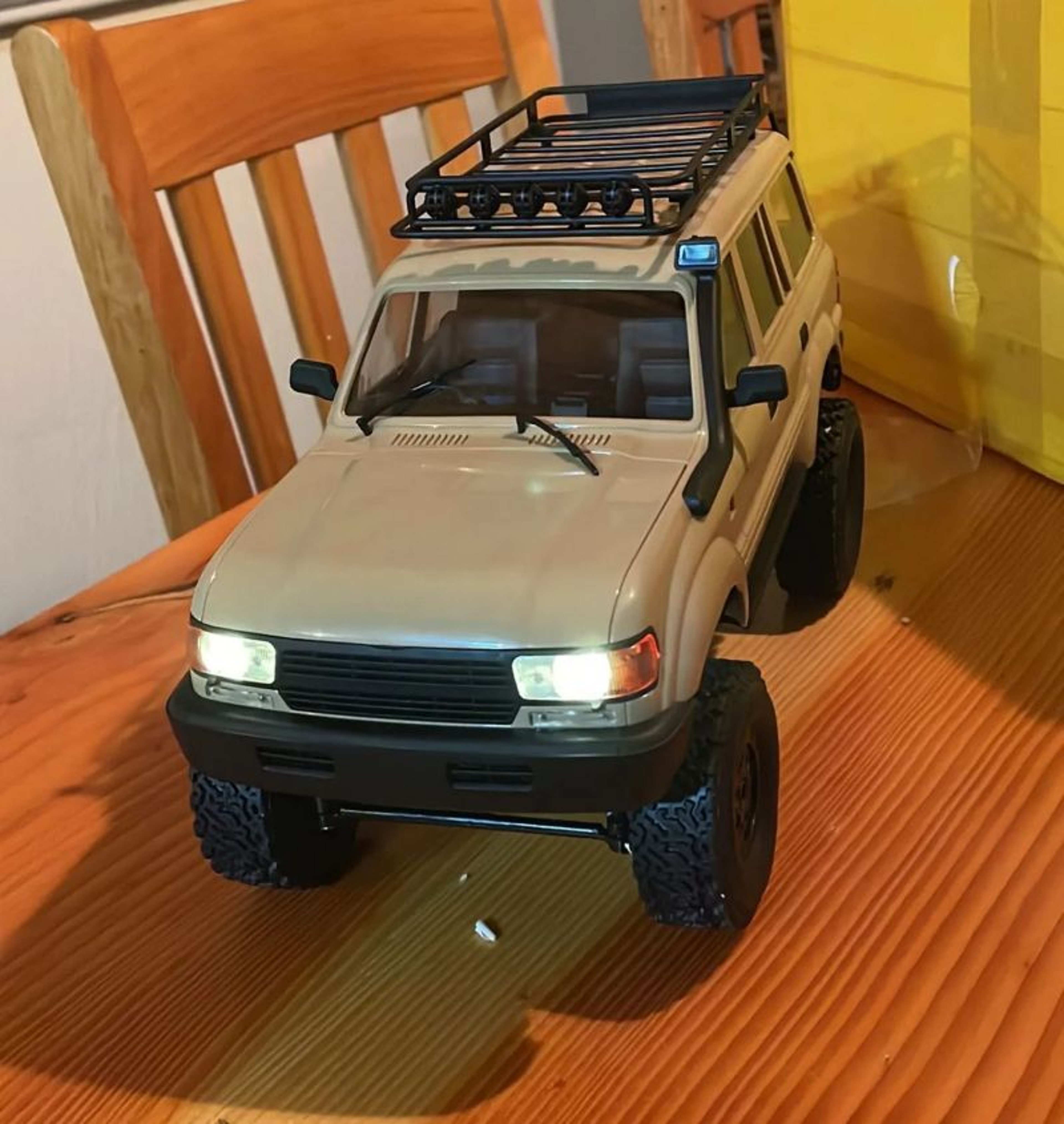 Full Size Electric WPL RC Car, Off-road Climbing Control Truck, Children's Toy Gift – view 3