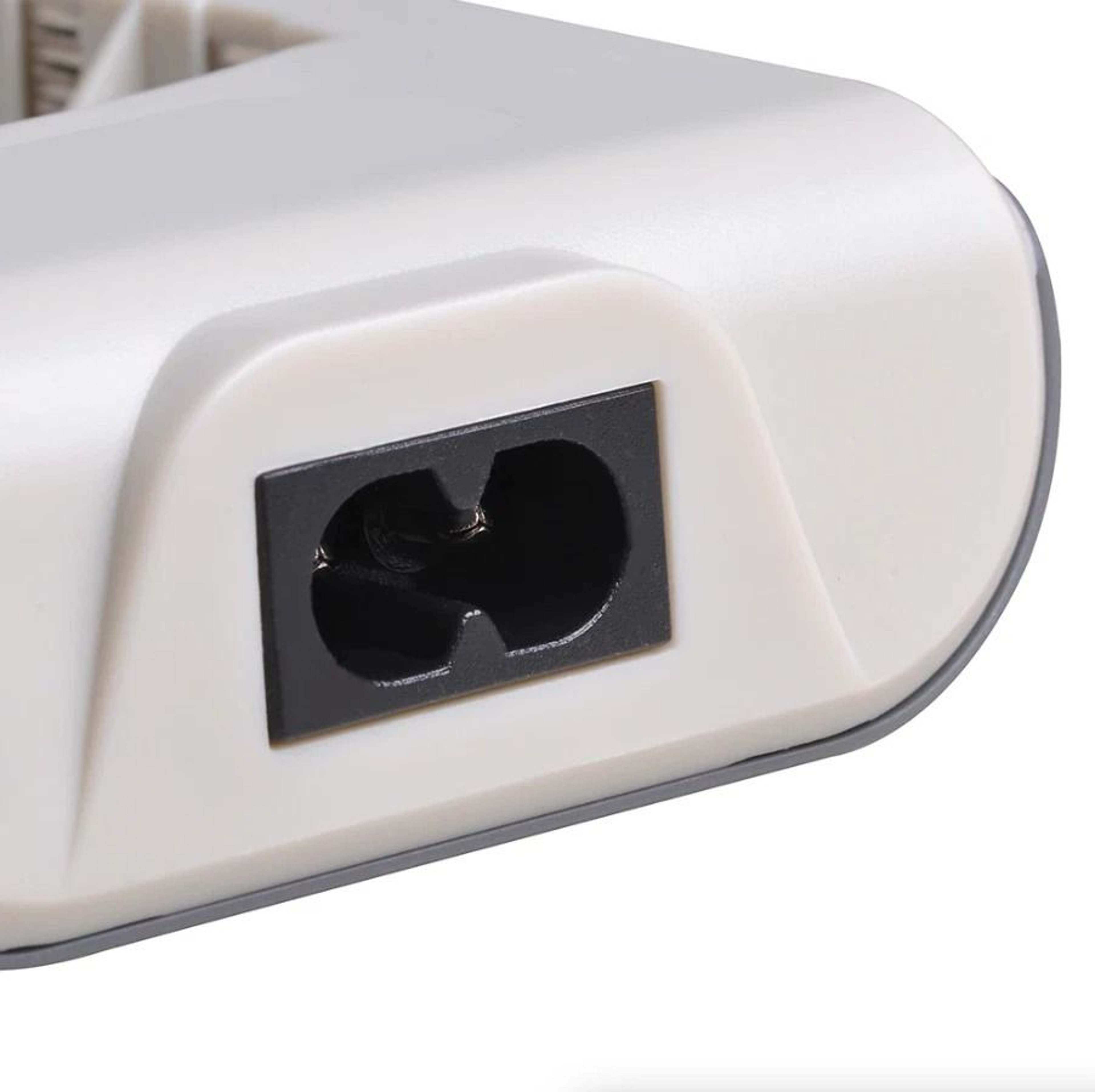 Rechargeable Battery Charger With 8 Slots Fast Charge 1