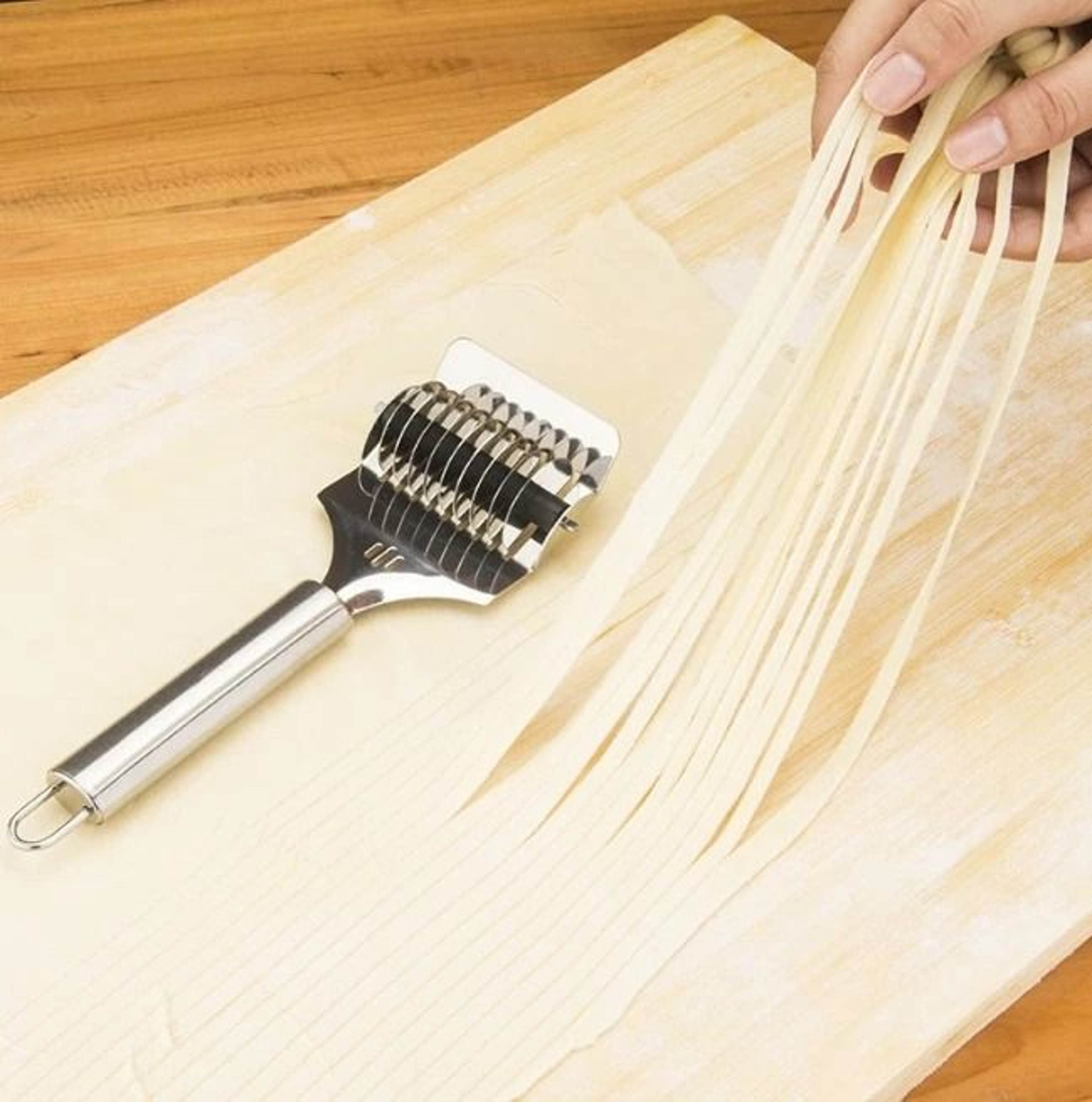 Stainless Steel Pasta Cutter Roller Noodle Cutter And Dough Tool 0