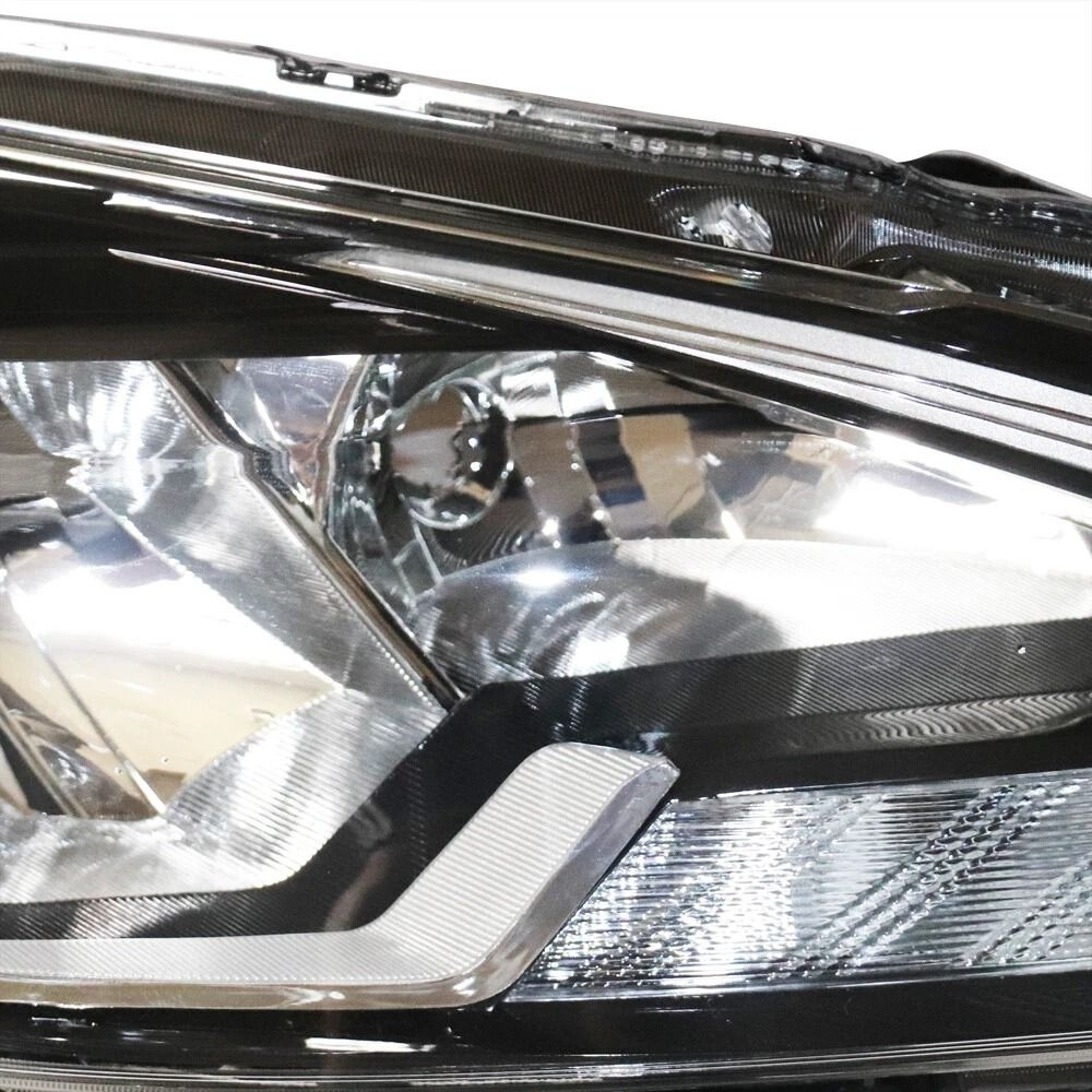Premium Nissan Sentra Headlight Assembly Right Passenger Side Direct Replacement 3