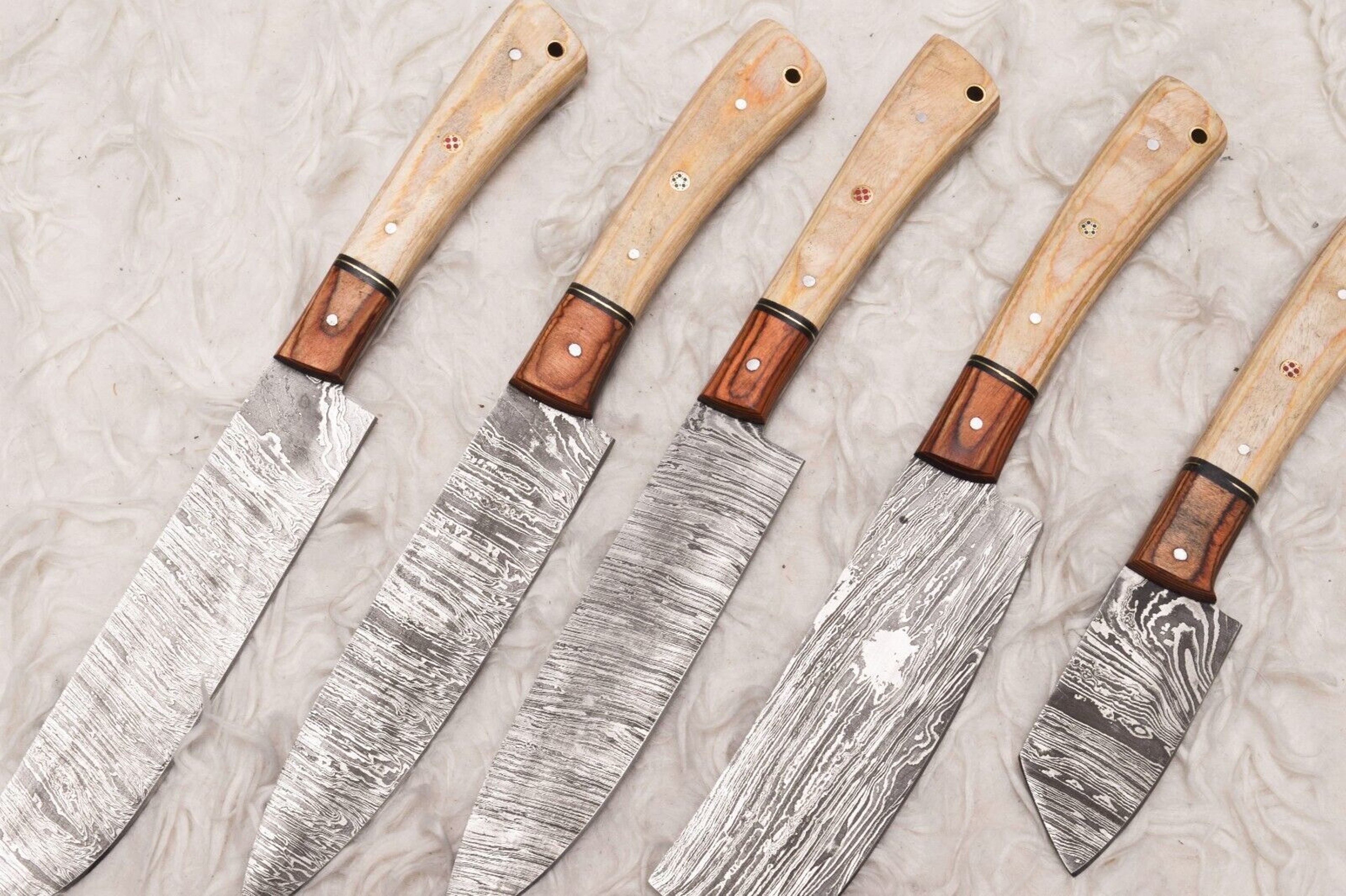 Handmade Damascus Steel Chef Knife Set Of 5  Wood Handle Kitchen Knives 1