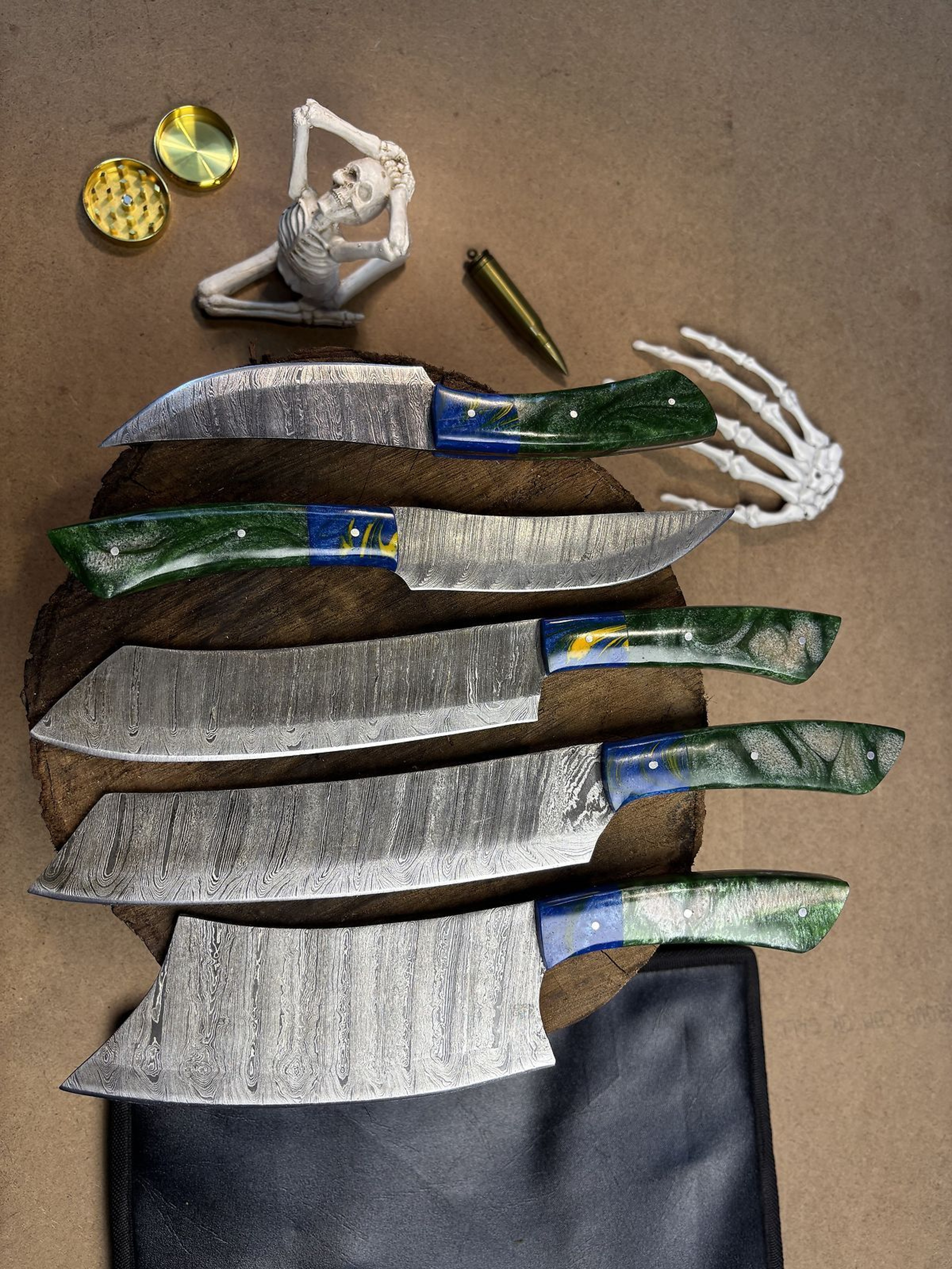 Handcrafted Damascus Steel 5 Pc Chef Knife Set  Durable Wooden Handle Cutlery 0