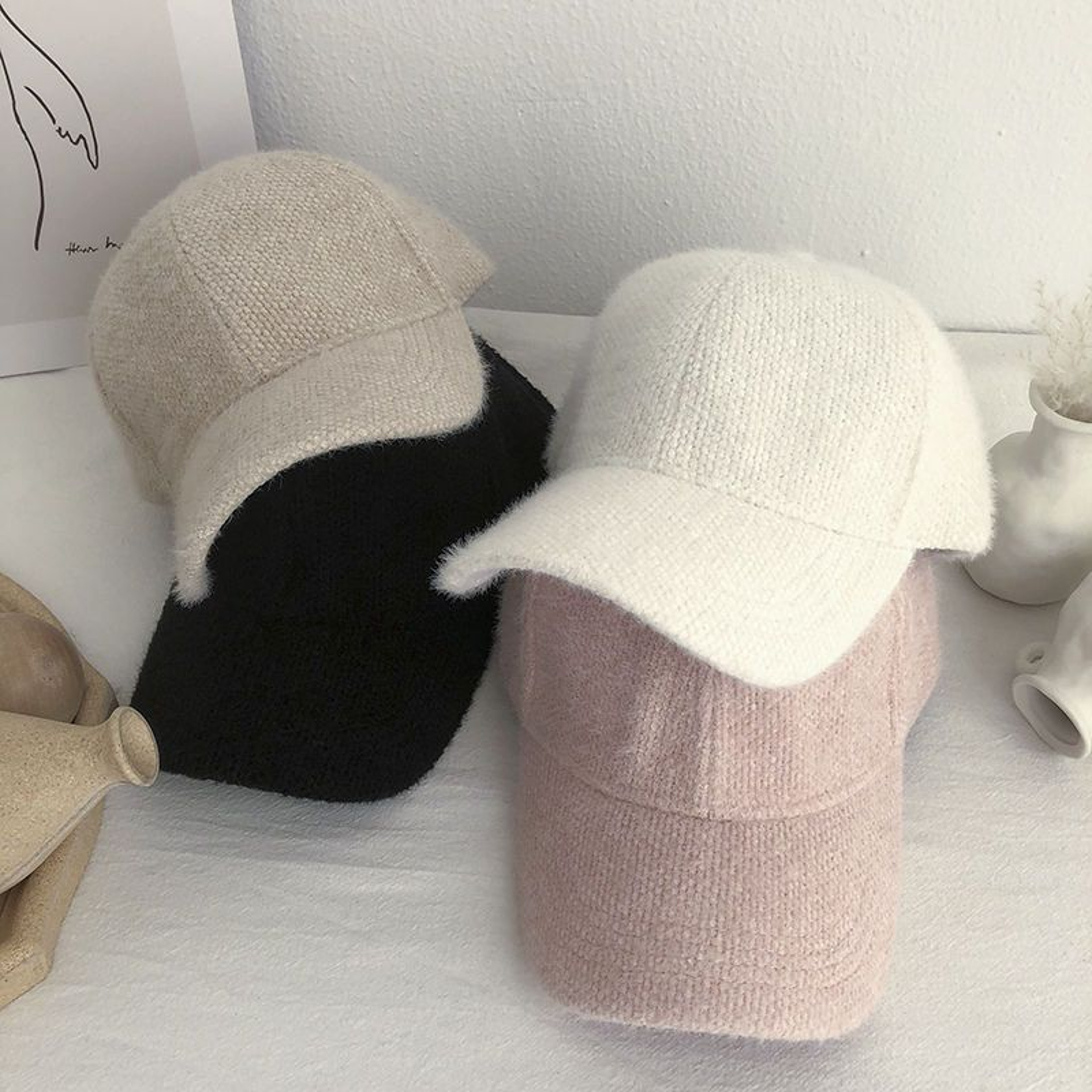 Adjustable Windproof Baseball Cap For Men And Women Warm Rabbit Fur Snapback Cap Autumn Winter Outd 4