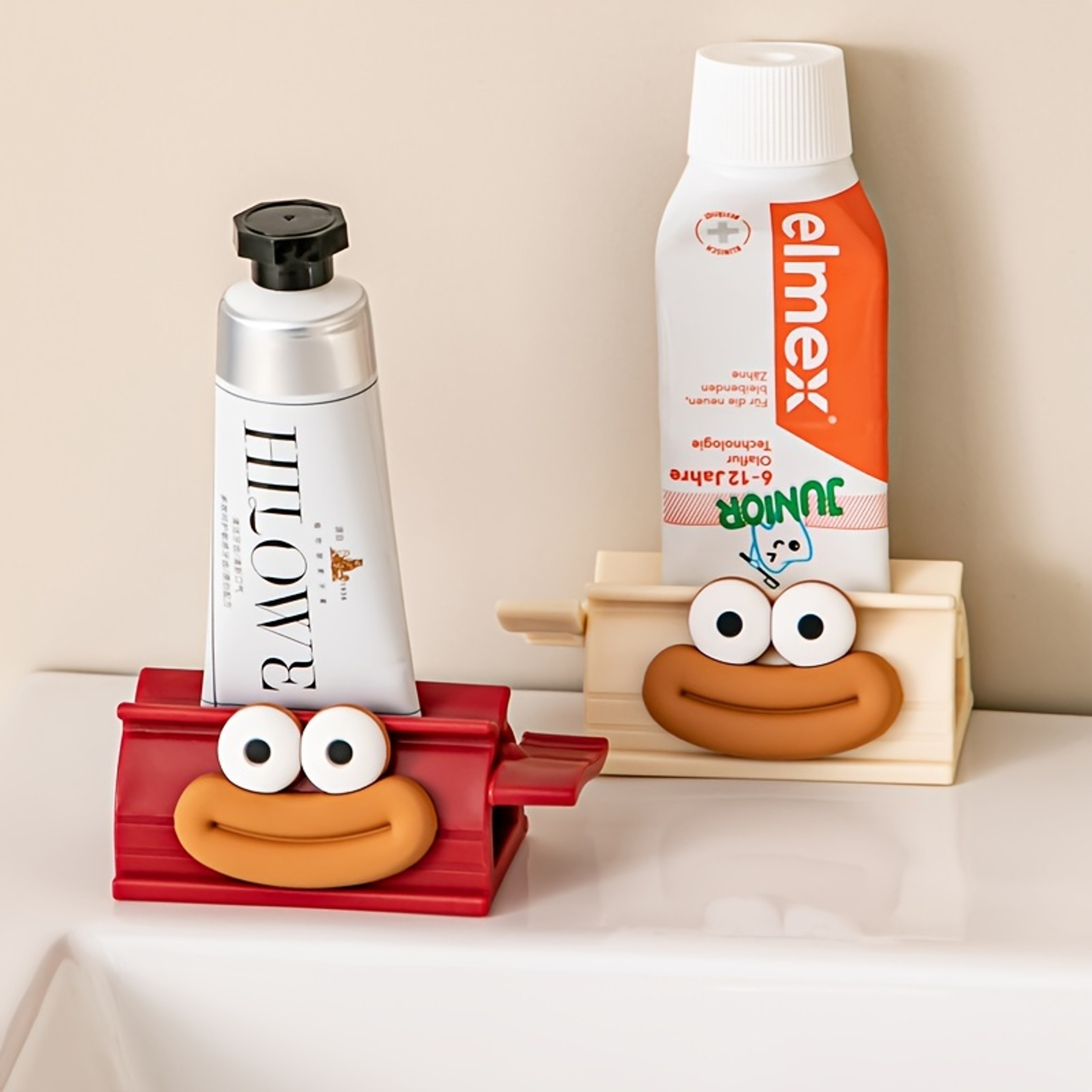 Convenient Joyful Sausage Oral Care Device, No Power Supply Needed – view 2