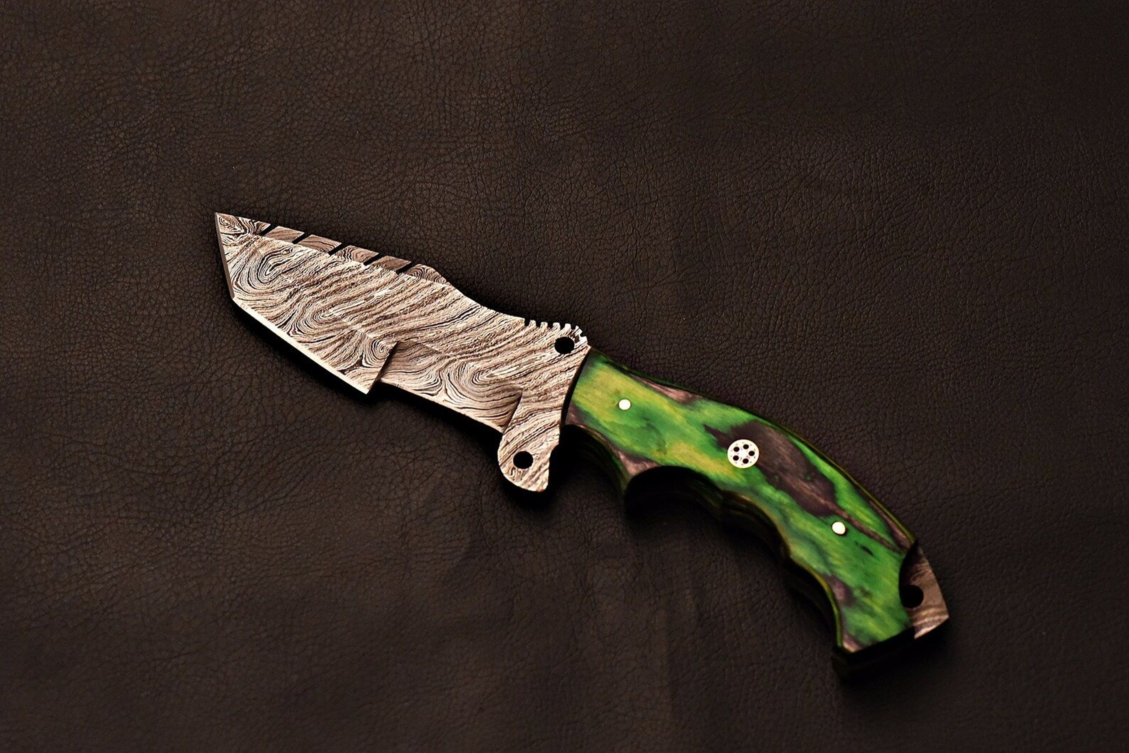 Artisan Damascus Tracker Knife  Green Hardwood Handle Fixed Blade  Wedding GIFT 3