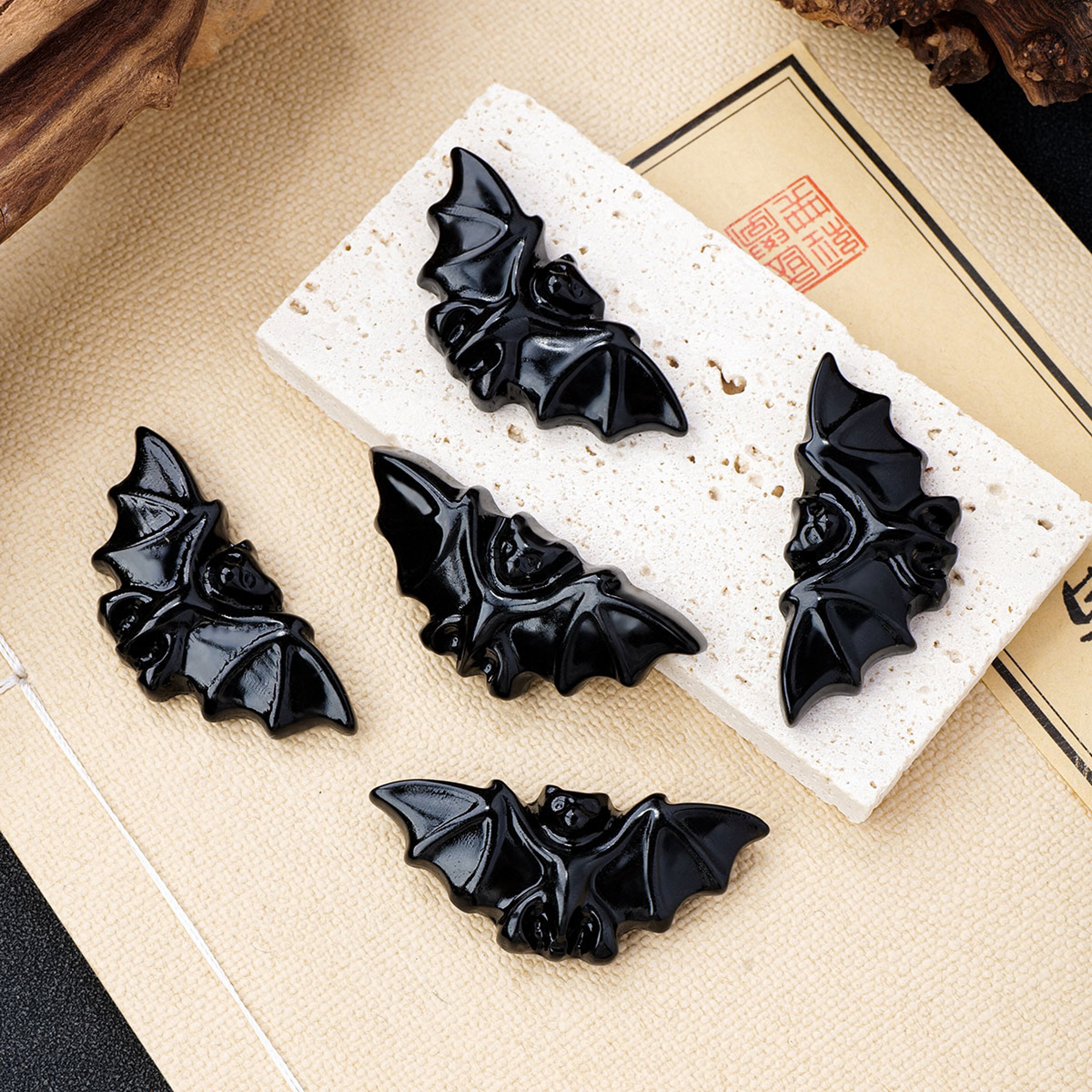 Carved Crystal Obsidian Bat Animal Figurine  Healing Energy Halloween Decoration Gift 3