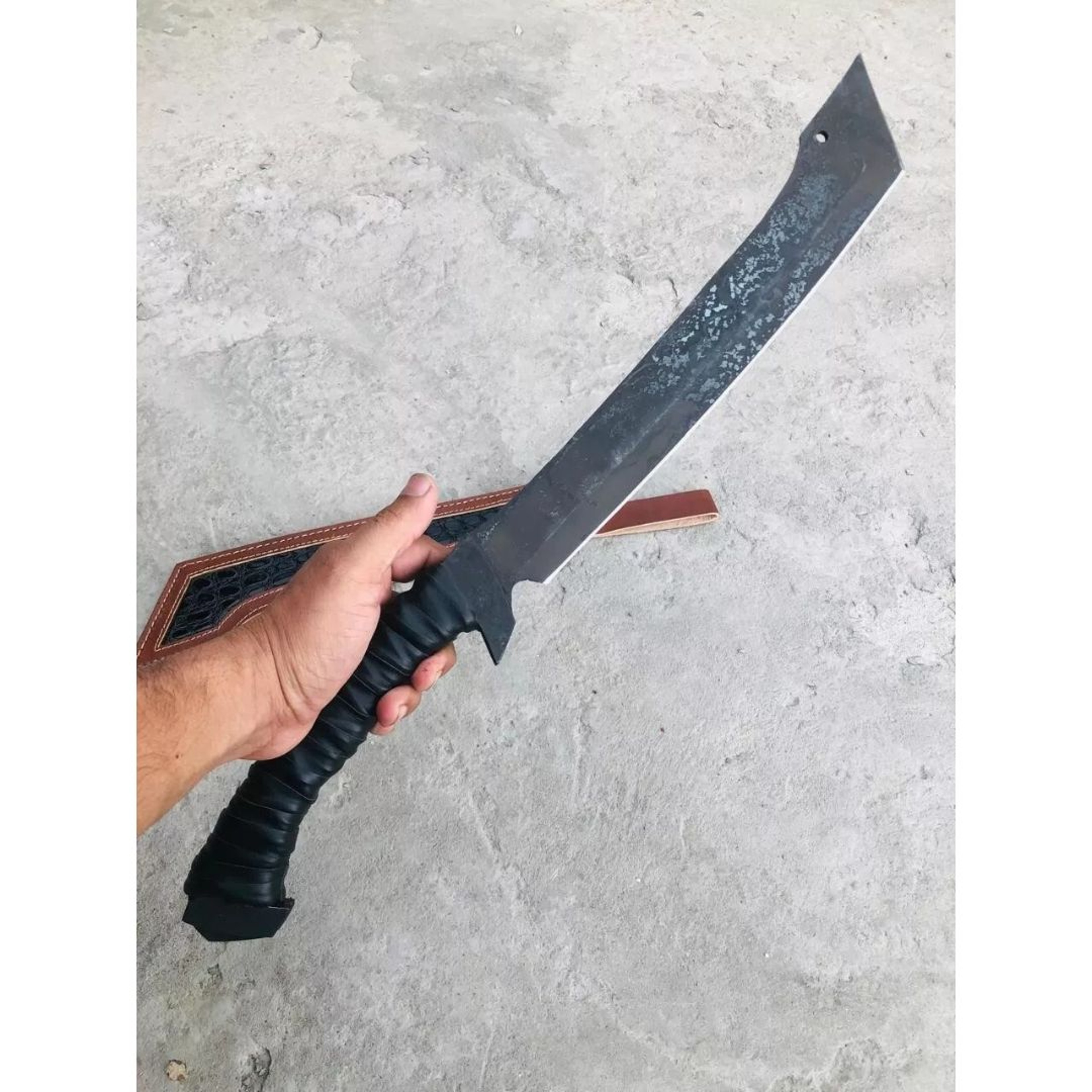 Oil Quenched Carbon Steel Full Tang Machete Knife Custom Handmade Hunting Knife Survival Outdoor Knife Camping Bowie – view 4