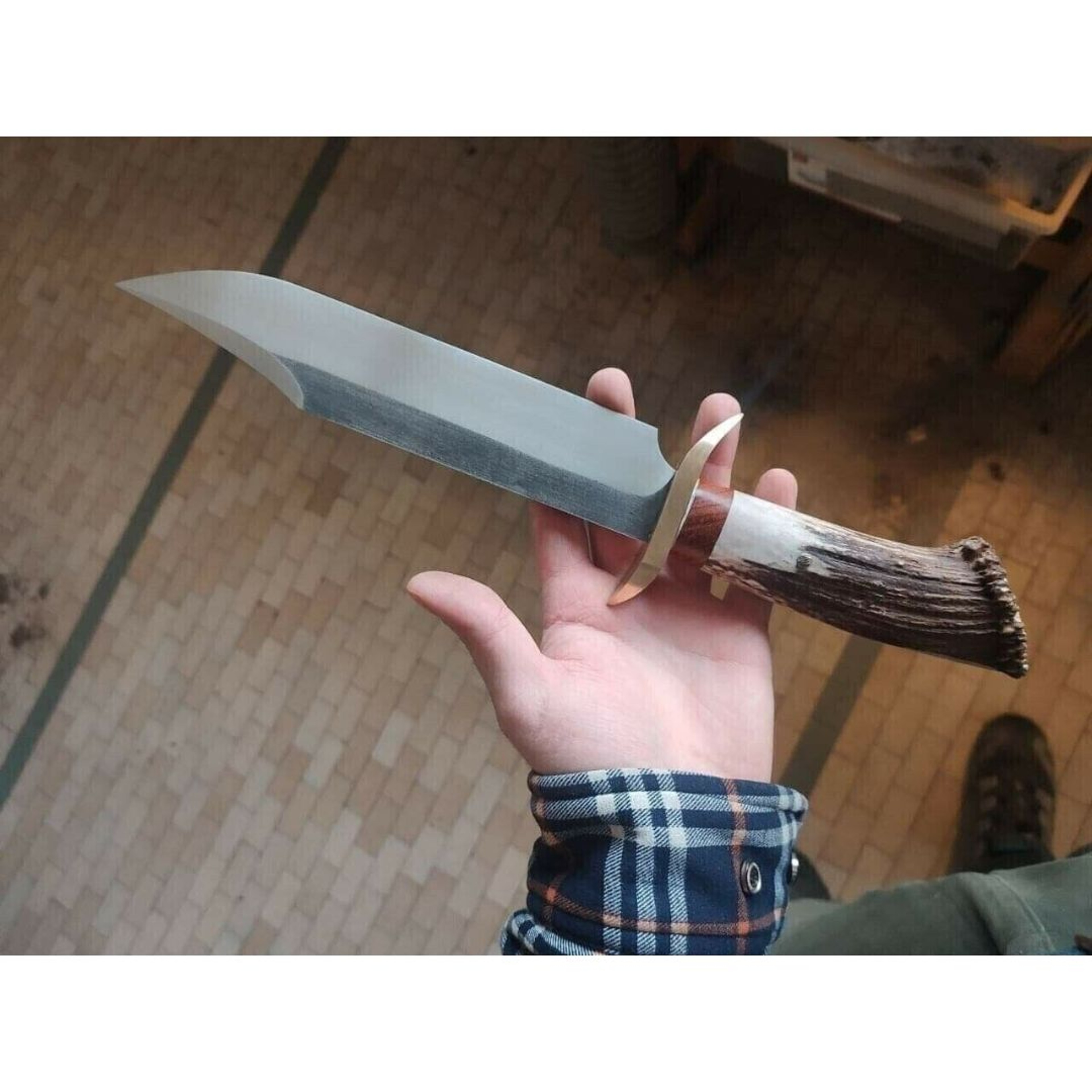 Stag Handle Custom Handmade Fixed Blade Bowie Knife Carbon Steel Hunting Knife – view 1
