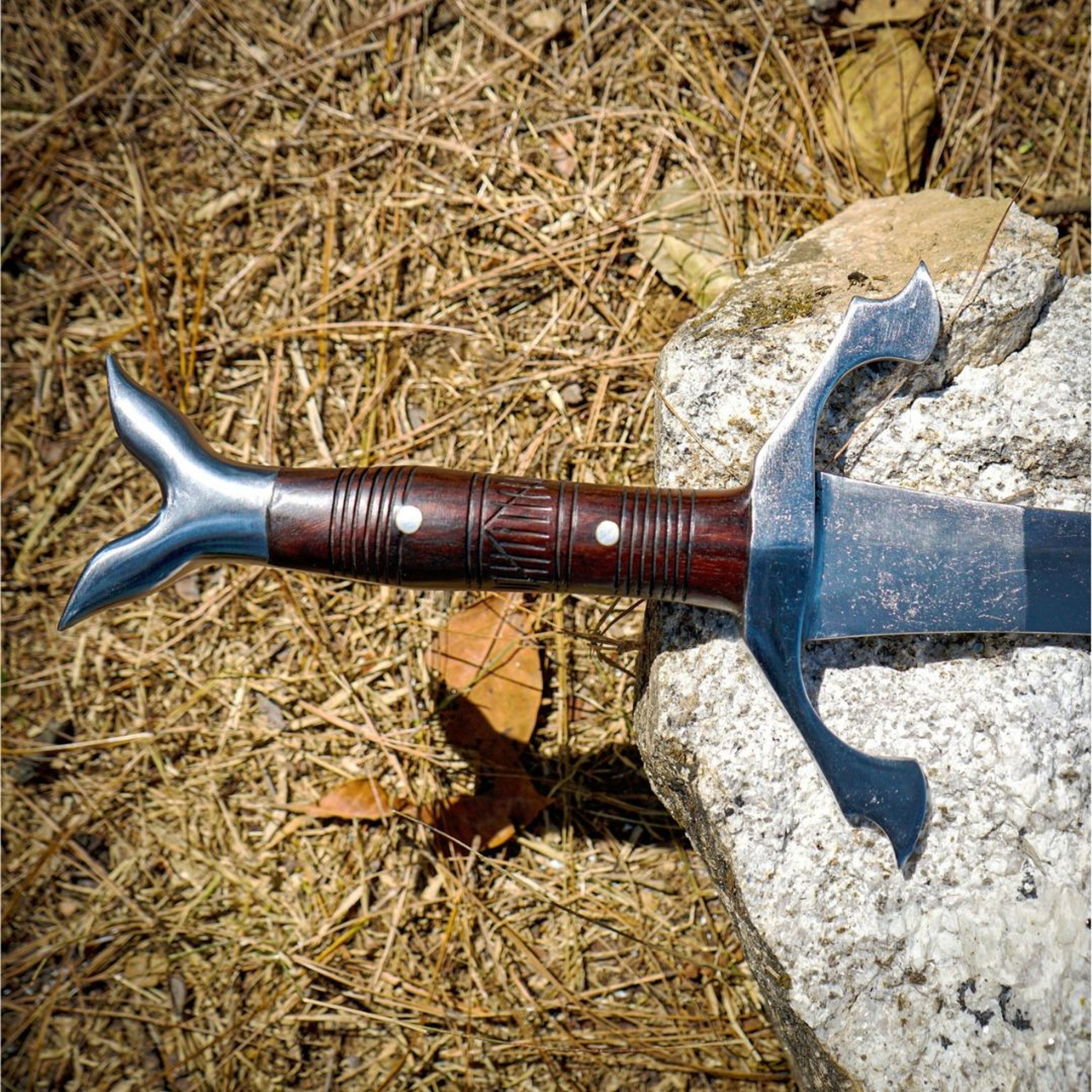Fish Style Viking Sword Custom Handmade Full Tang Sword Mirror Polished Carbon – view 2