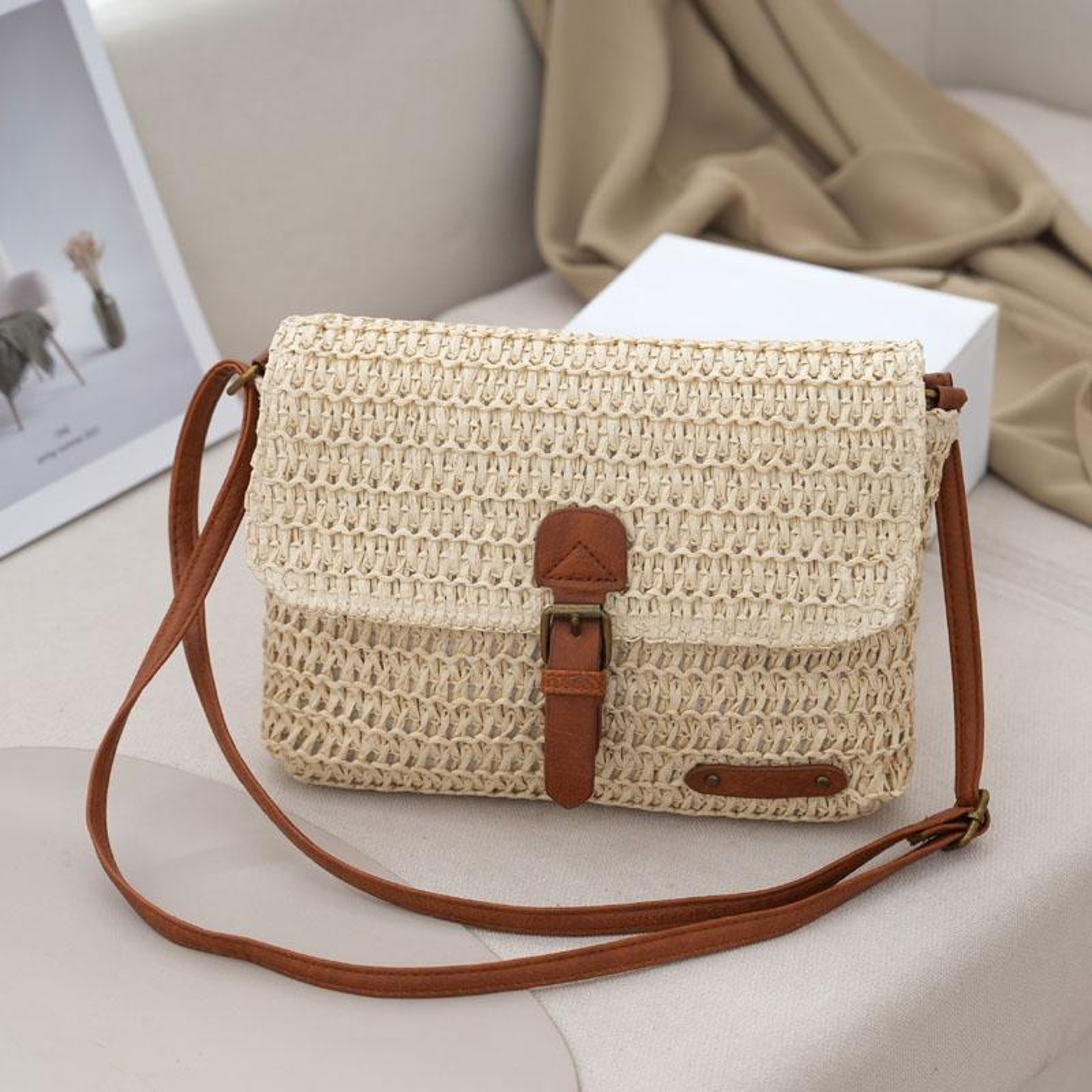 Womens Retro Straw Crossbody Messenger Bag with Adjustable Strap – view 5