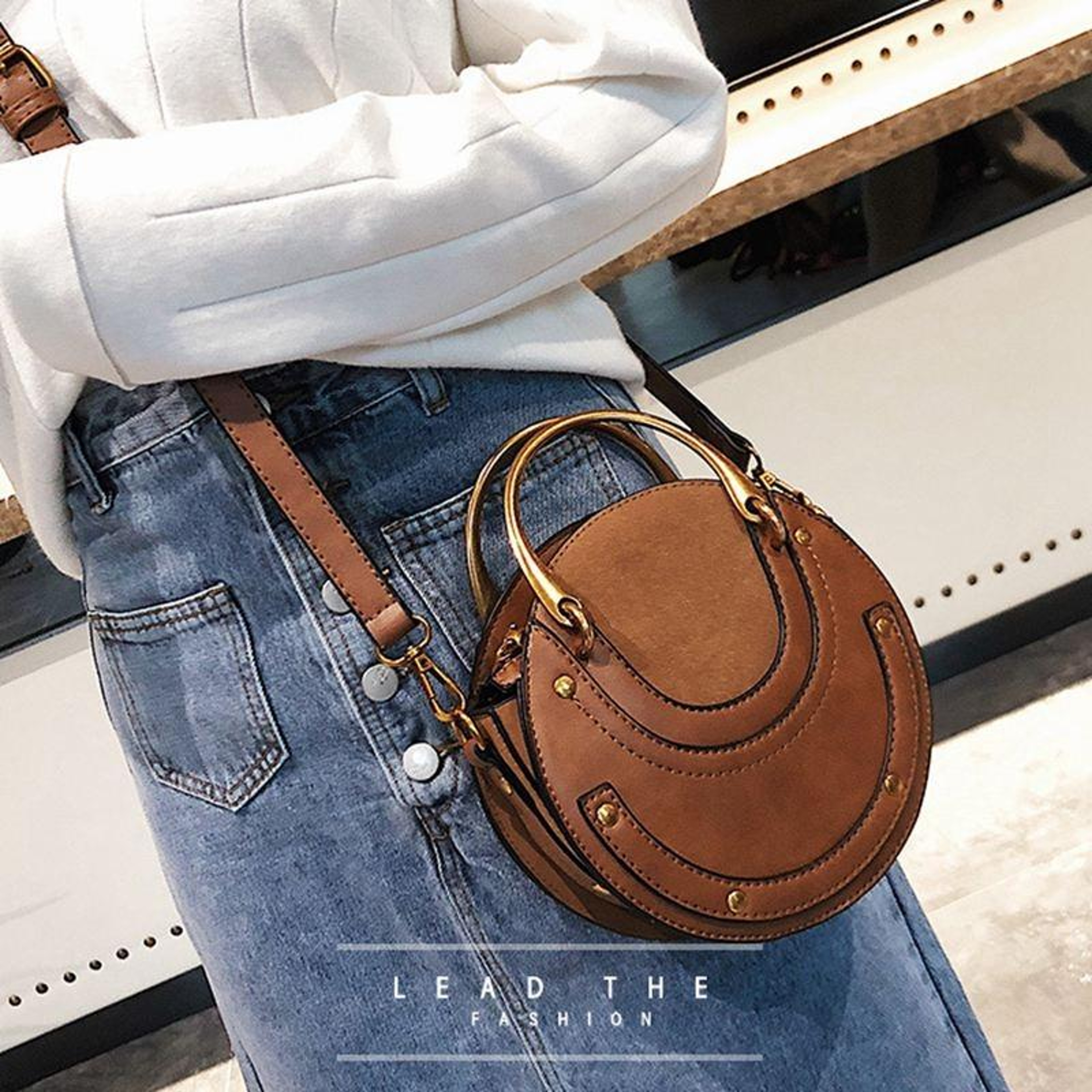 Womens Circular PU Leather Shoulder Bag with Adjustable Strap and Zipper Closure – view 4