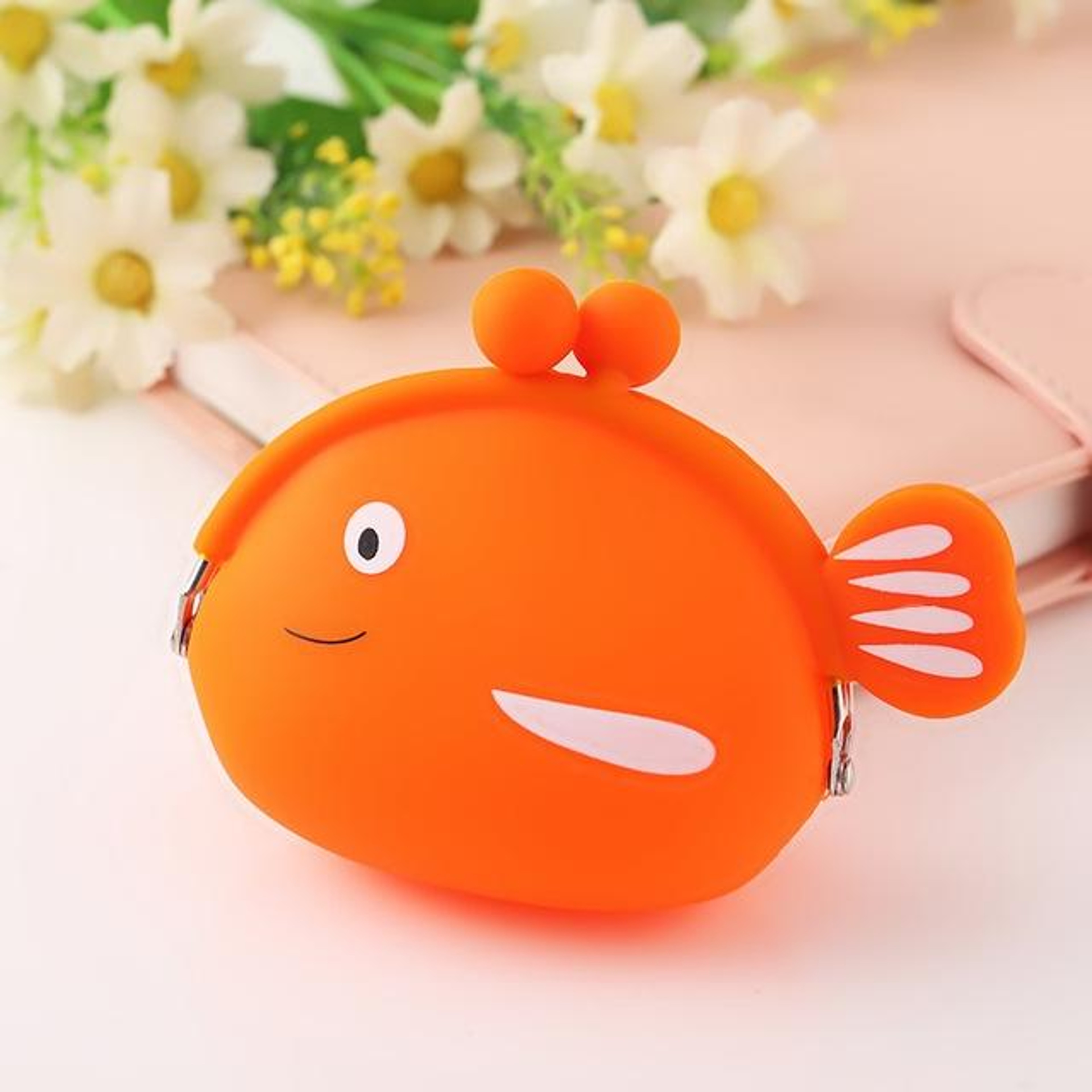 Cute Cartoon Fish Silicone Coin Purse with Hasp Closure – view 15