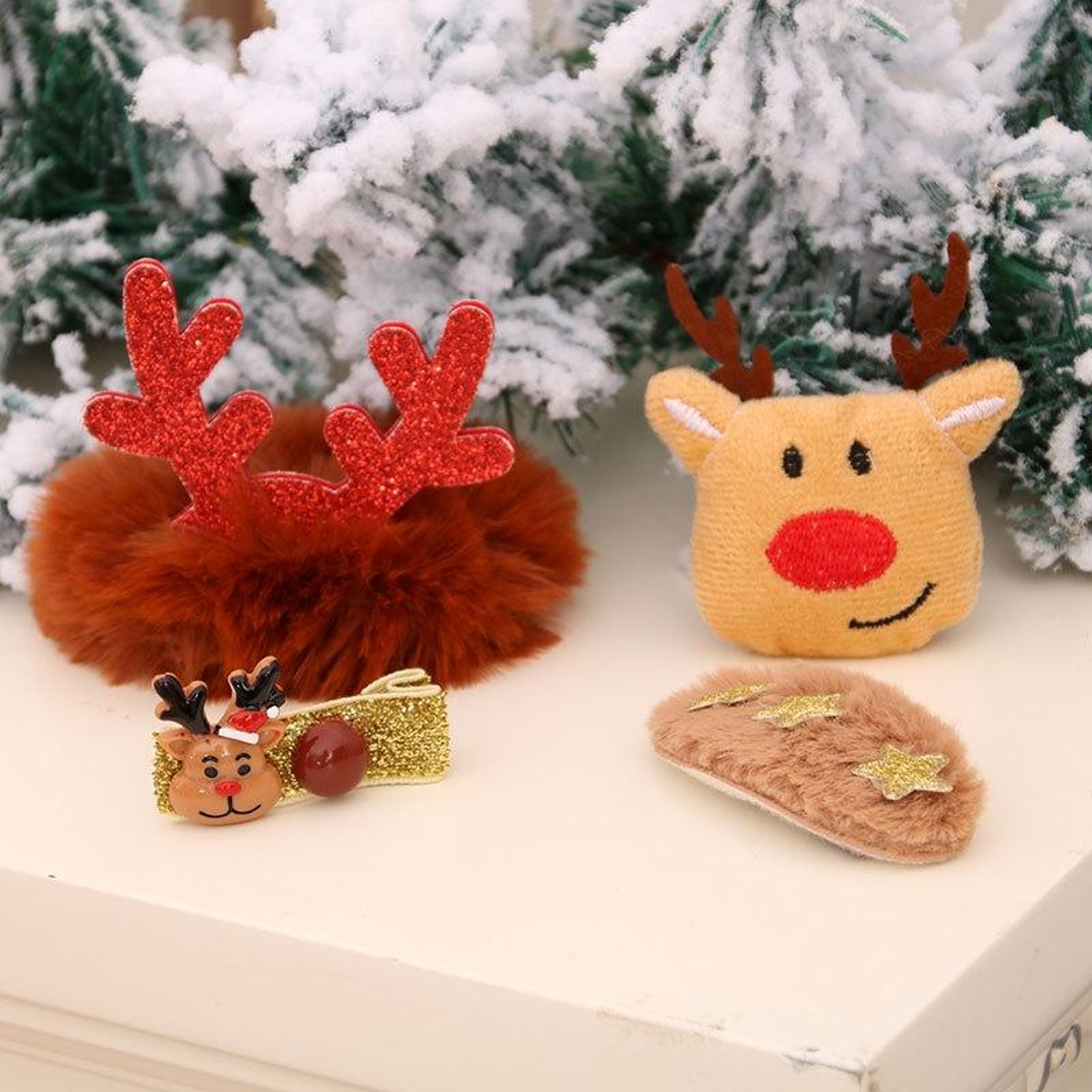 Christmas Hair Accessories Set with Brooch and Plush Clips – view 2