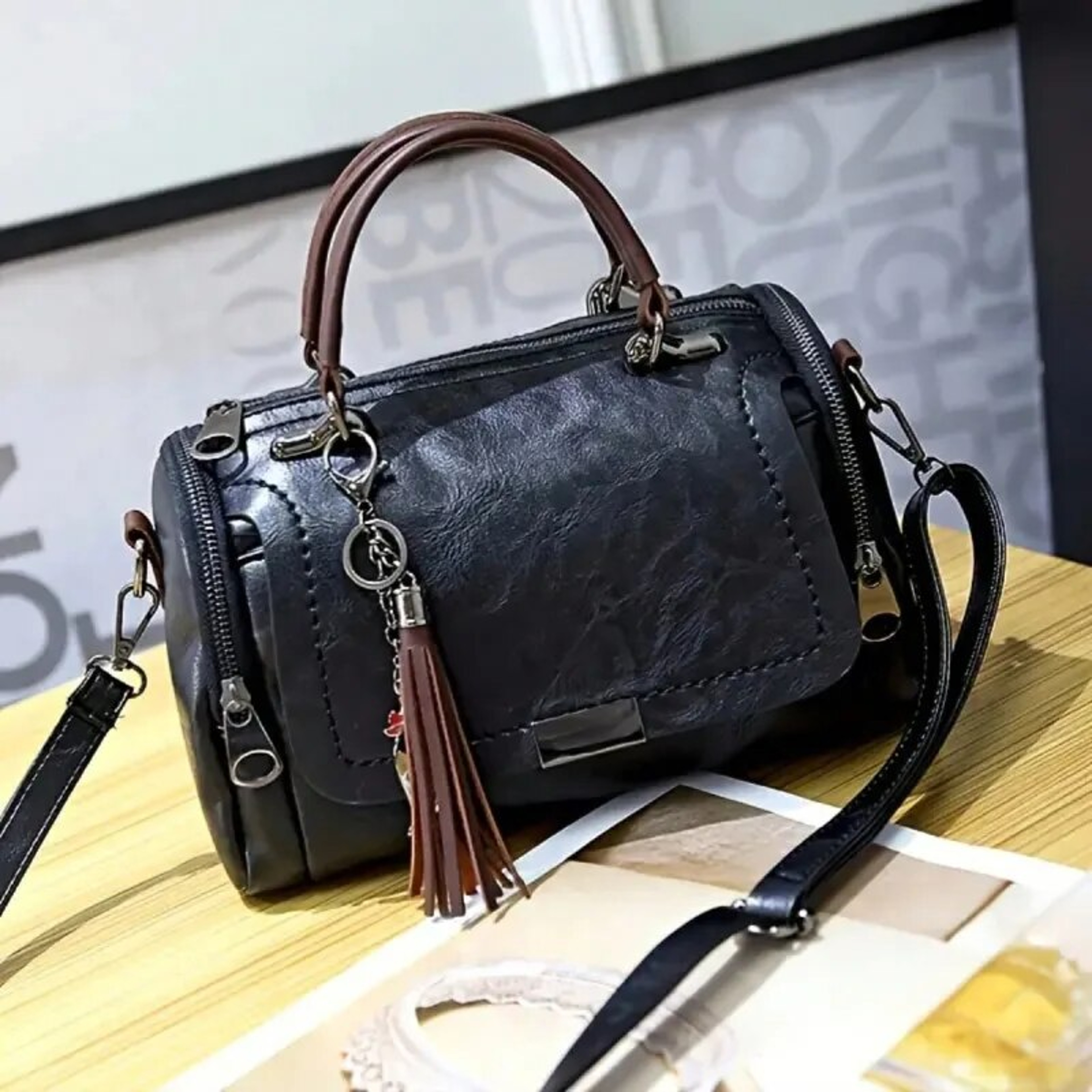 Women Large Capacity Tassel Shoulder Bag Convertible Crossbody Boston Handbag – view 7