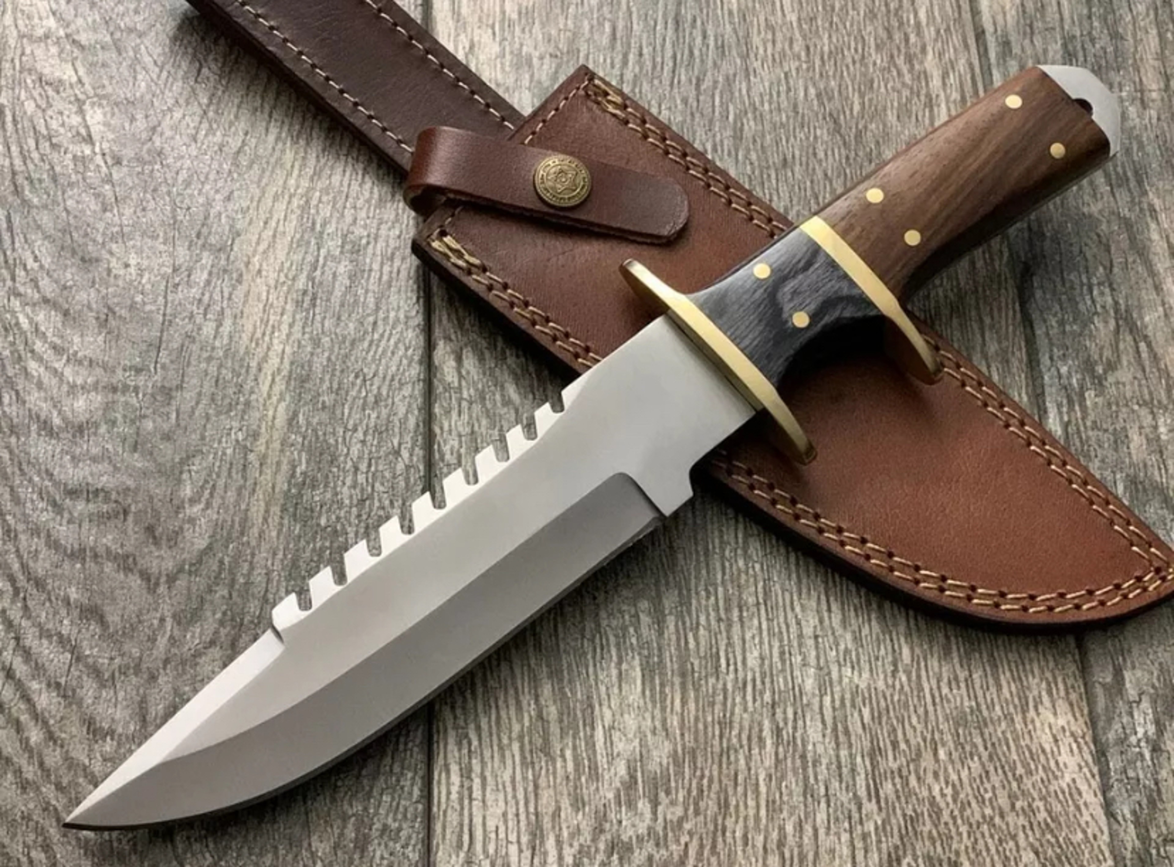 BEAUTIFUL HANDMADE HIGH CARBON STEEL DOUBLE HILTED HUNTING BOWIE KNIFE WITH SHEATH – view 1