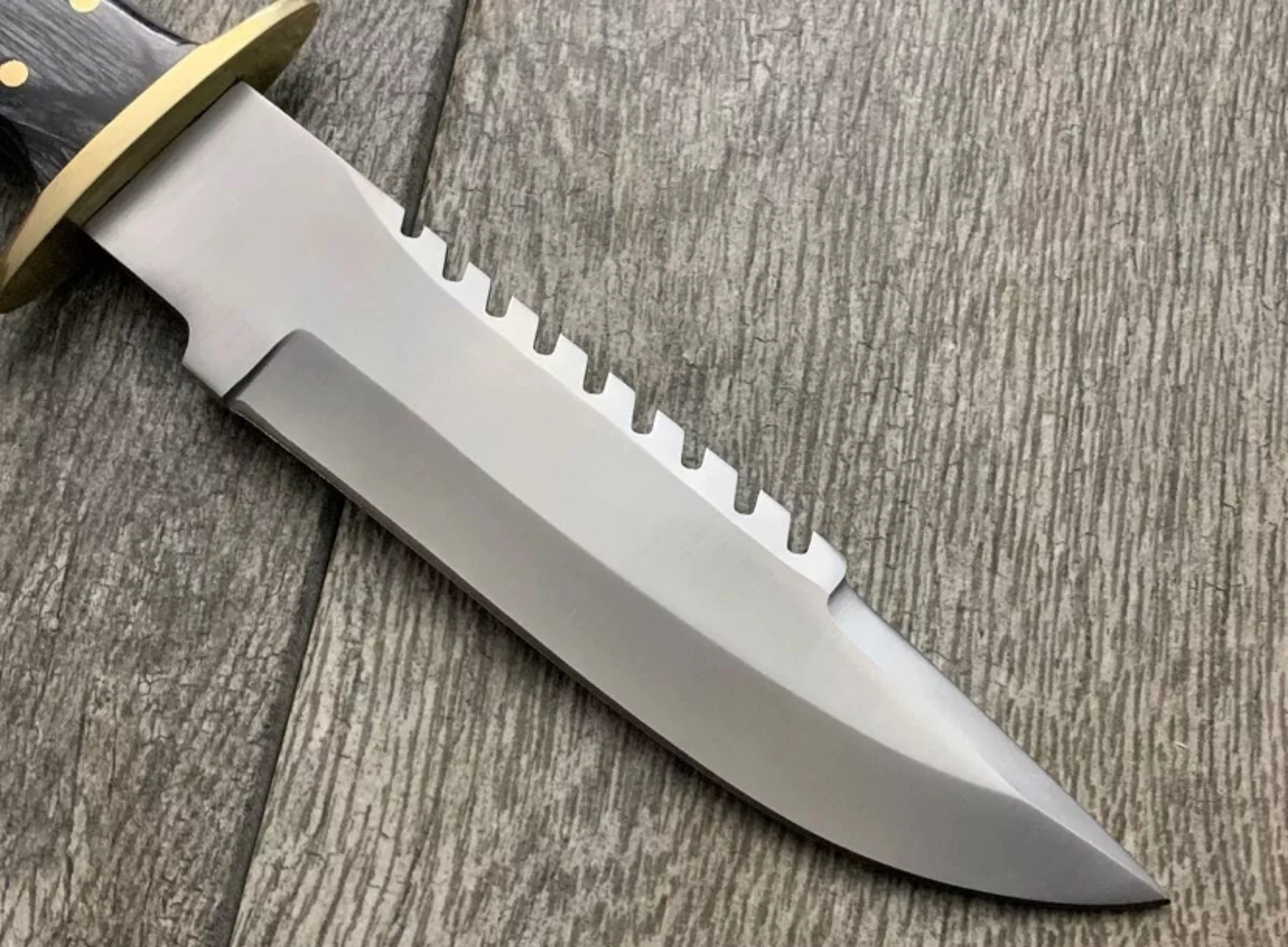 BEAUTIFUL HANDMADE HIGH CARBON STEEL DOUBLE HILTED HUNTING BOWIE KNIFE WITH SHEATH – view 3