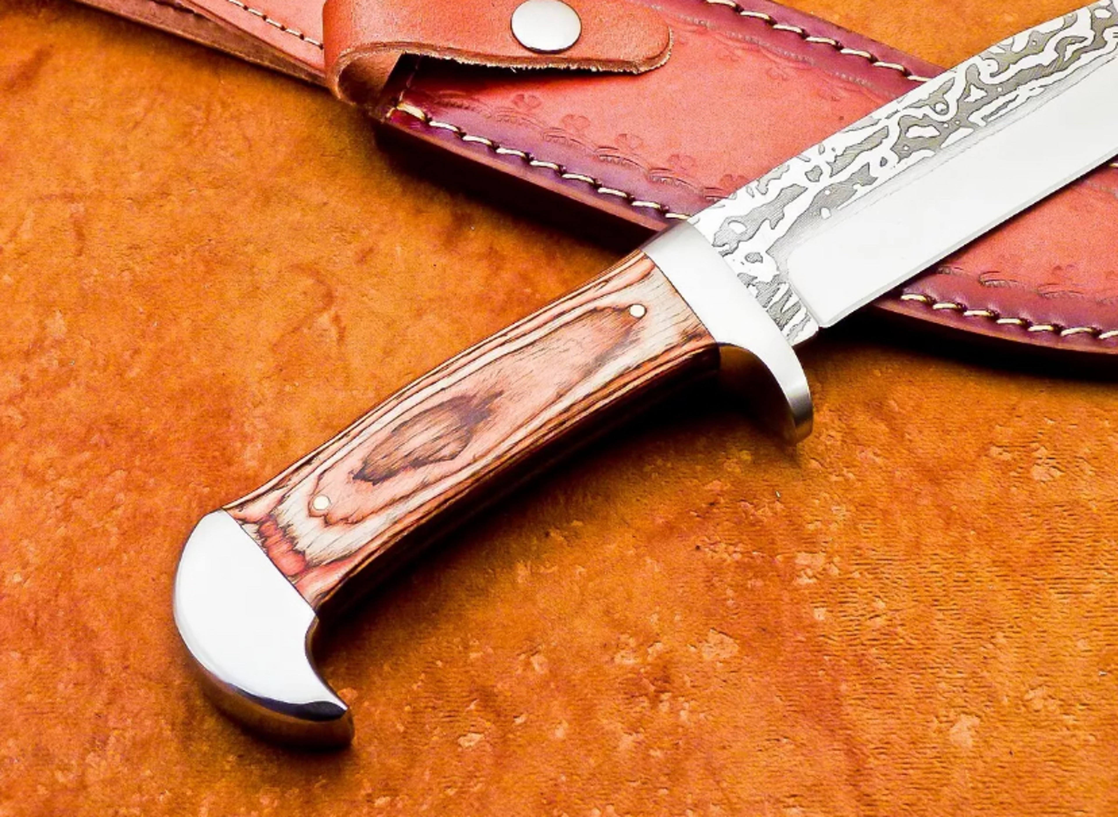 UNIQUE CUSTOM HANDMADE D2 STEEL BLADE BOWIE HUNTING KNIFE - HARD WOOD WITH LEATHER SHEATH – view 5