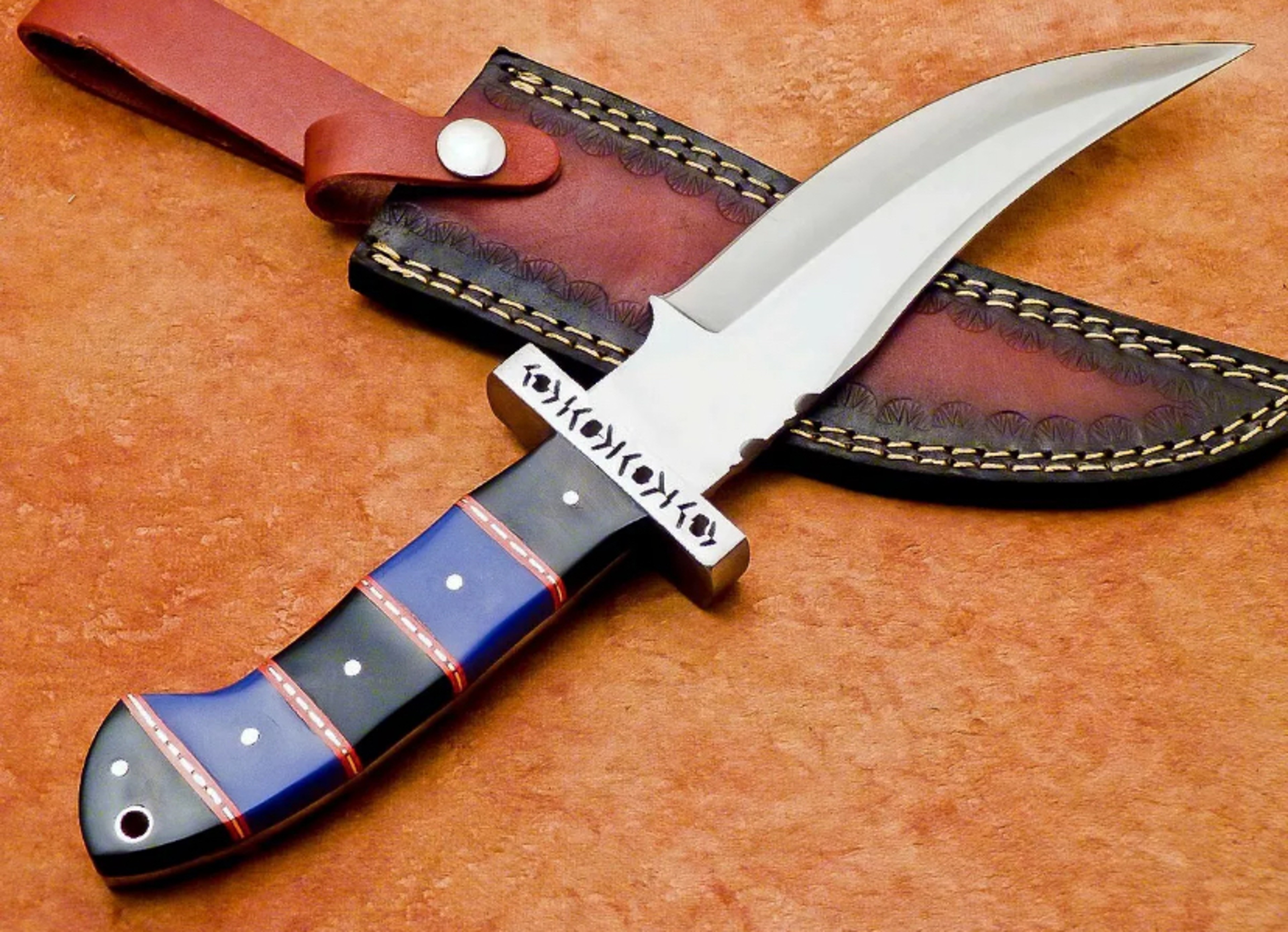UNIQUE CUSTOM HAND FORGED D2 STEEL BLADE BOWIE HUNTING KNIFE, CAMEL BONE, WITH LEATHER SHEATH – view 7