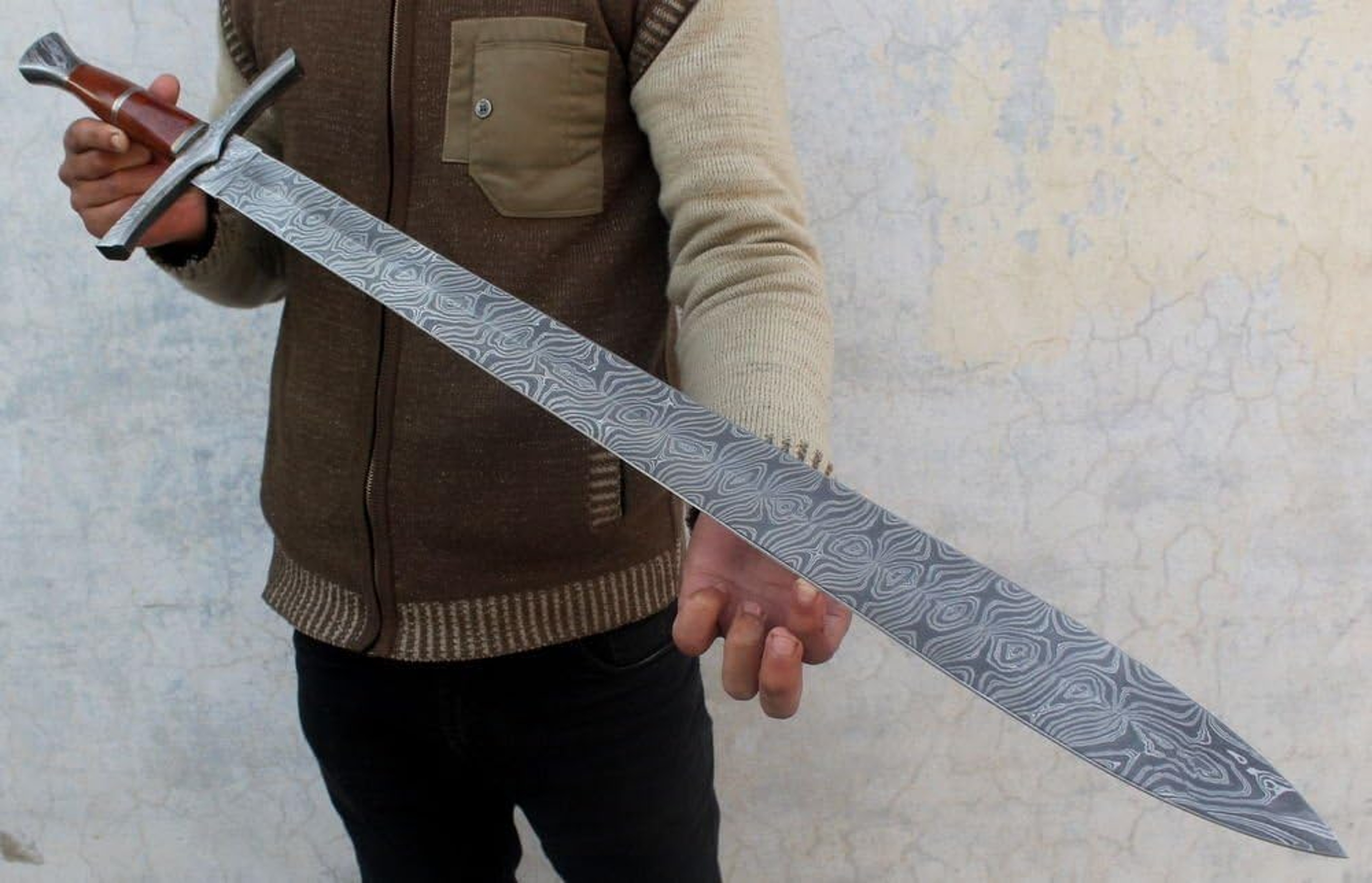 Custom Damascus Steel Sword Dagger Legendary Sword 37 Inches Long Sword Machete Hunting Sword – view 2