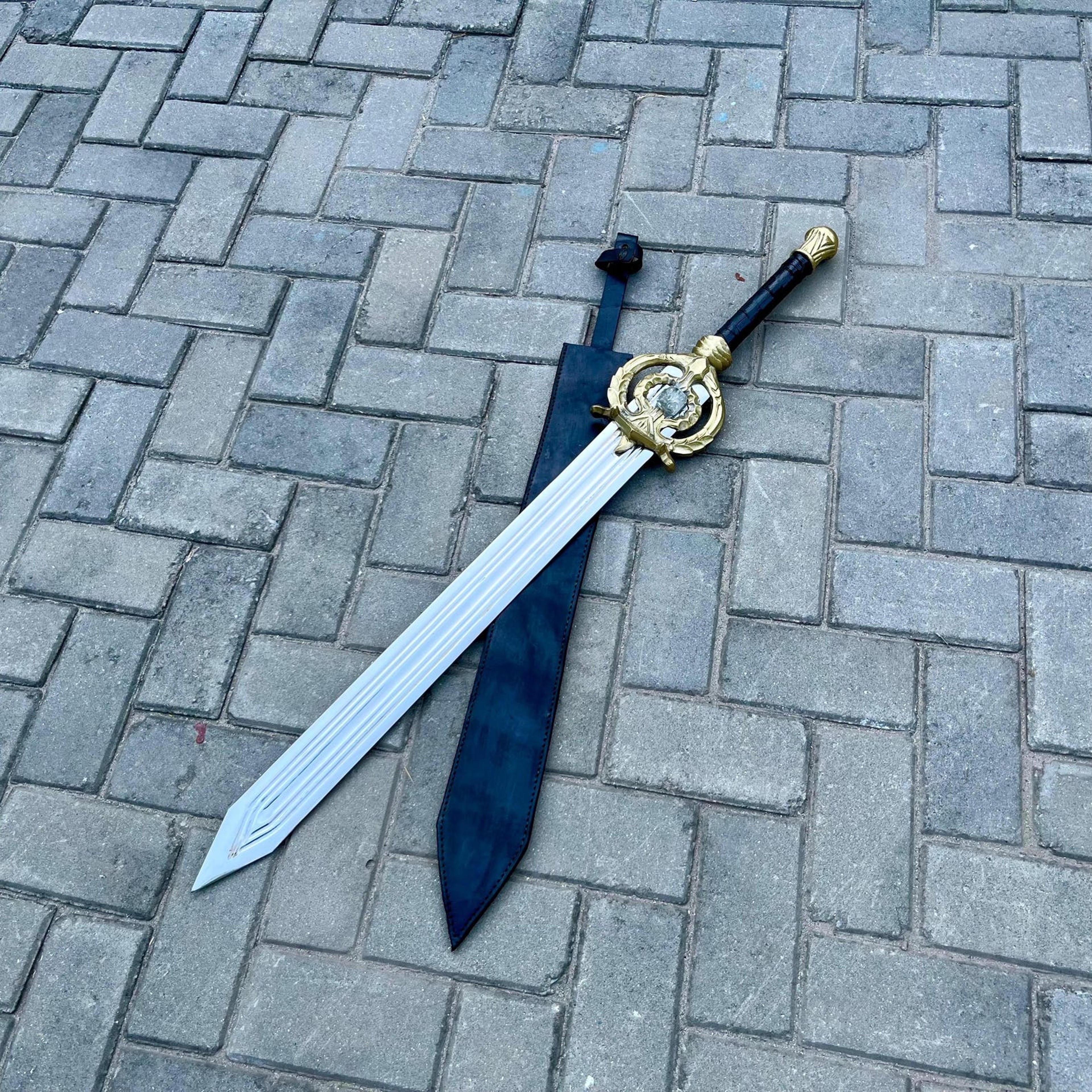 Handcrafted Skyrim Dawnbreaker Replica Sword  HighQuality Cosplay Prop And Fantasy Collectibl 4