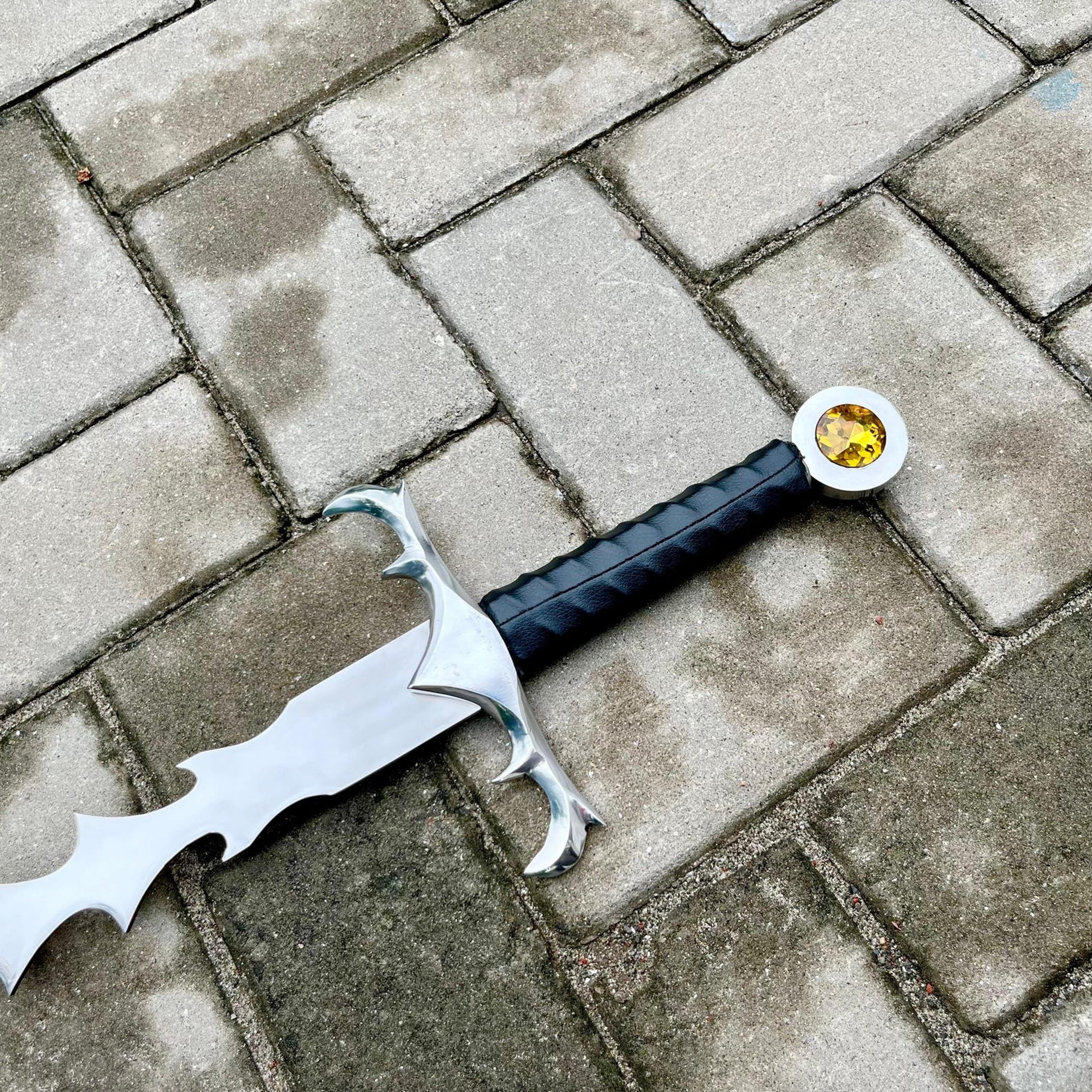 Handmade Carbon Steel Demon Sword Replica  Gothic Fantasy LARP Cosplay For Collectors And Cosp 9
