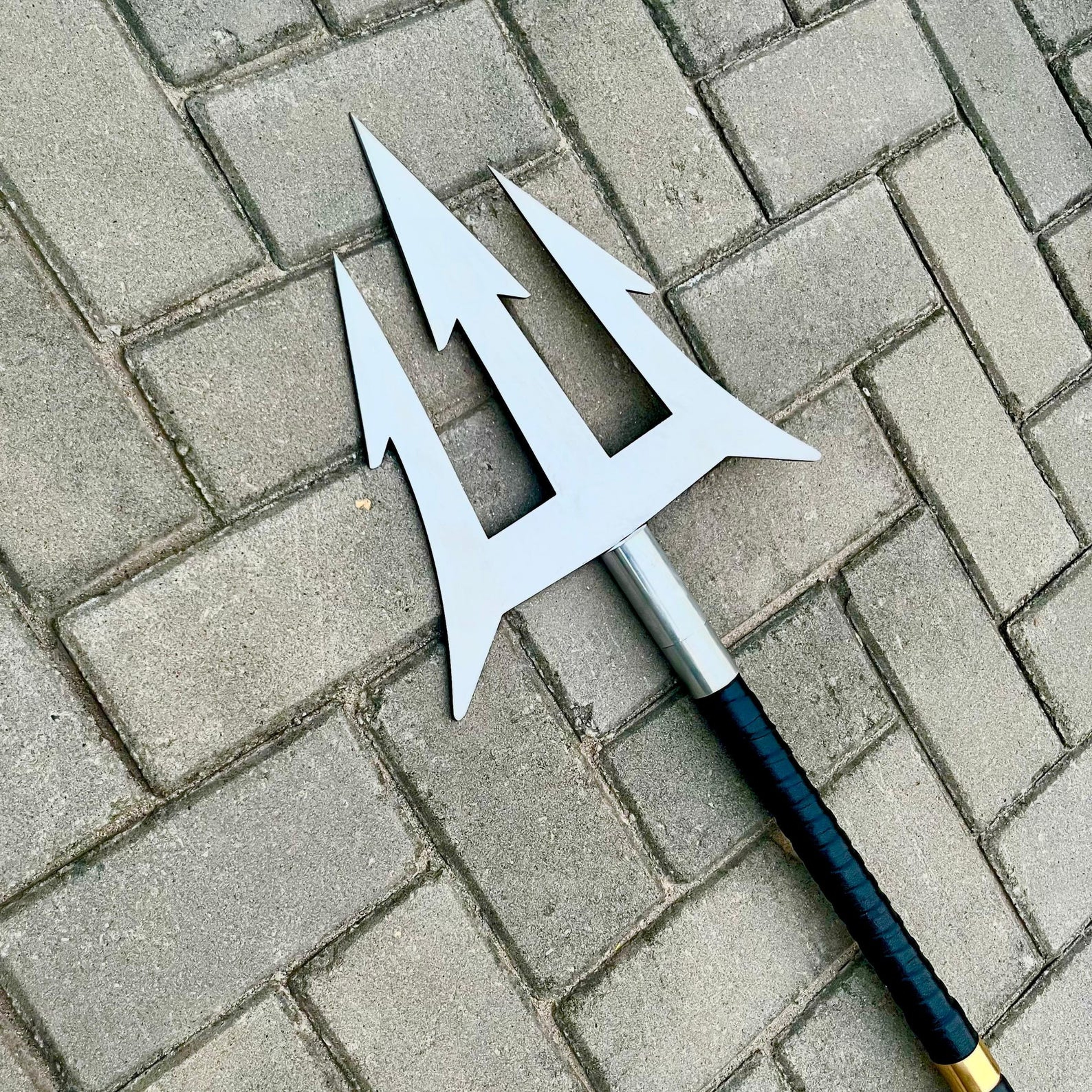 Handmade Aquaman Trident  Handforged Three Blade Trident  Poseidon Spear Movie Replica Colle 2