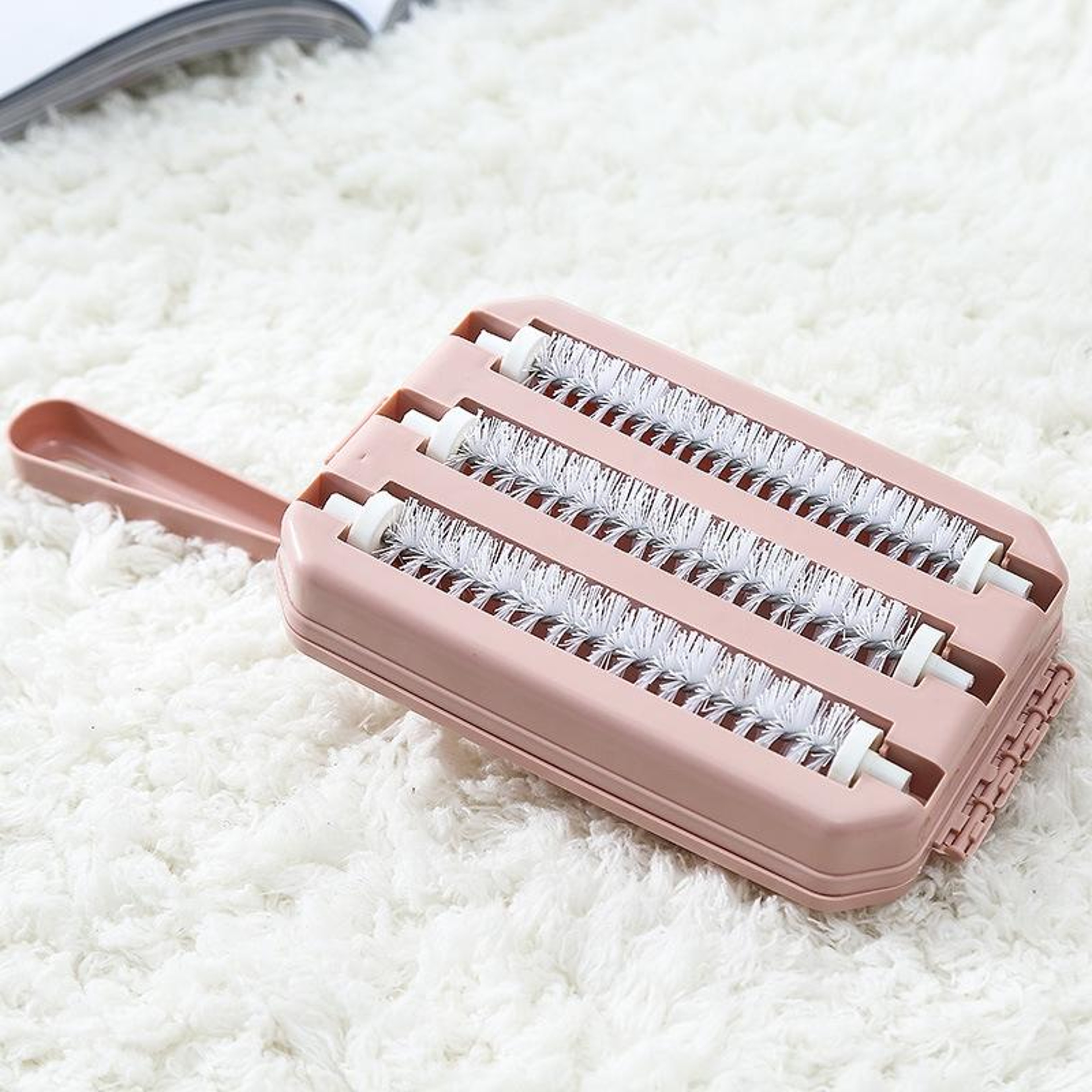 Pet Hair Remover Carpet Sweeper Handheld Lint Roller Brush for Sofa Bed Carpet Furniture – view 6