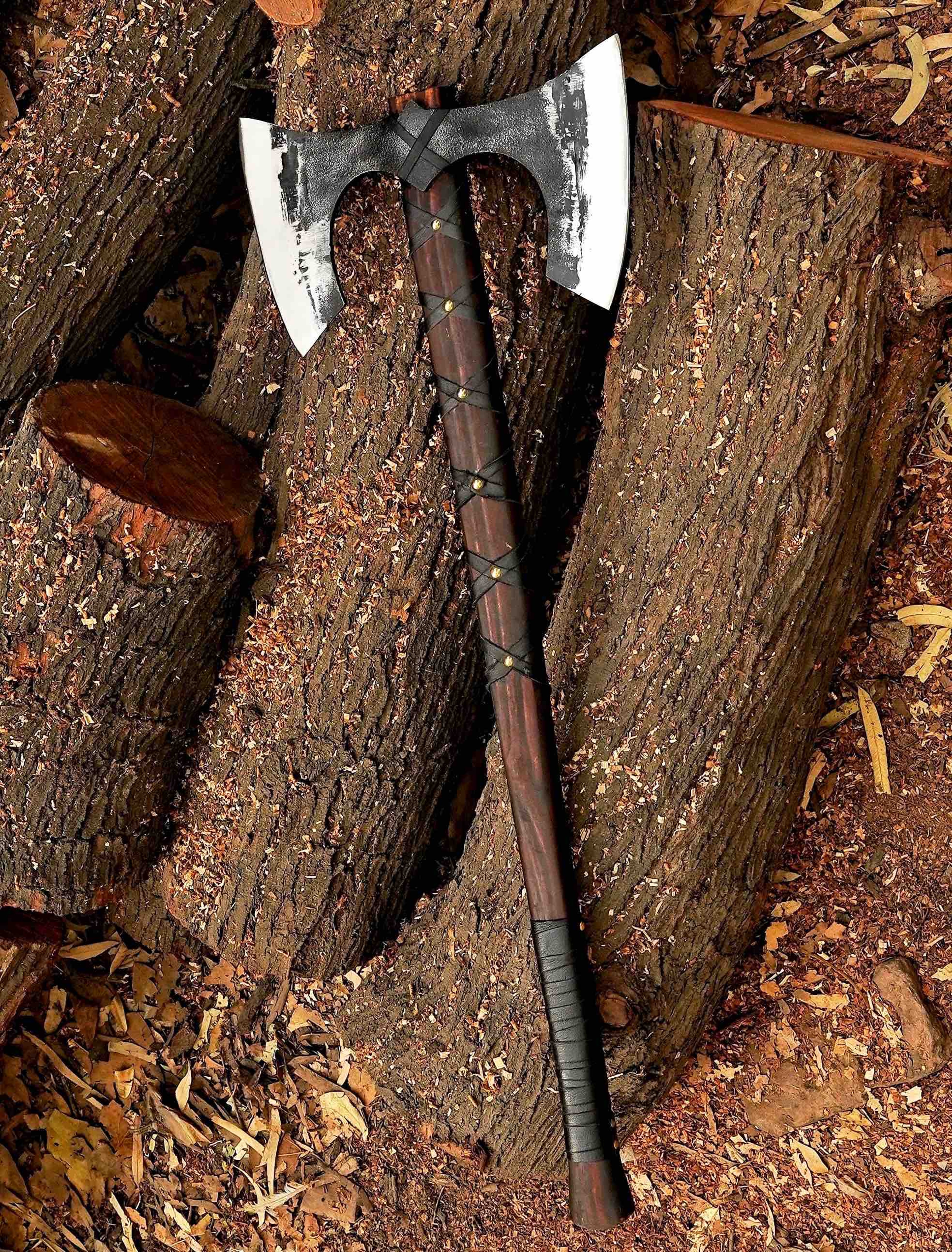 Handmade Viking DoubleHeaded Axe With Etched Carbon Steel And LeatherWrapped Oak Handle Expertly Cra