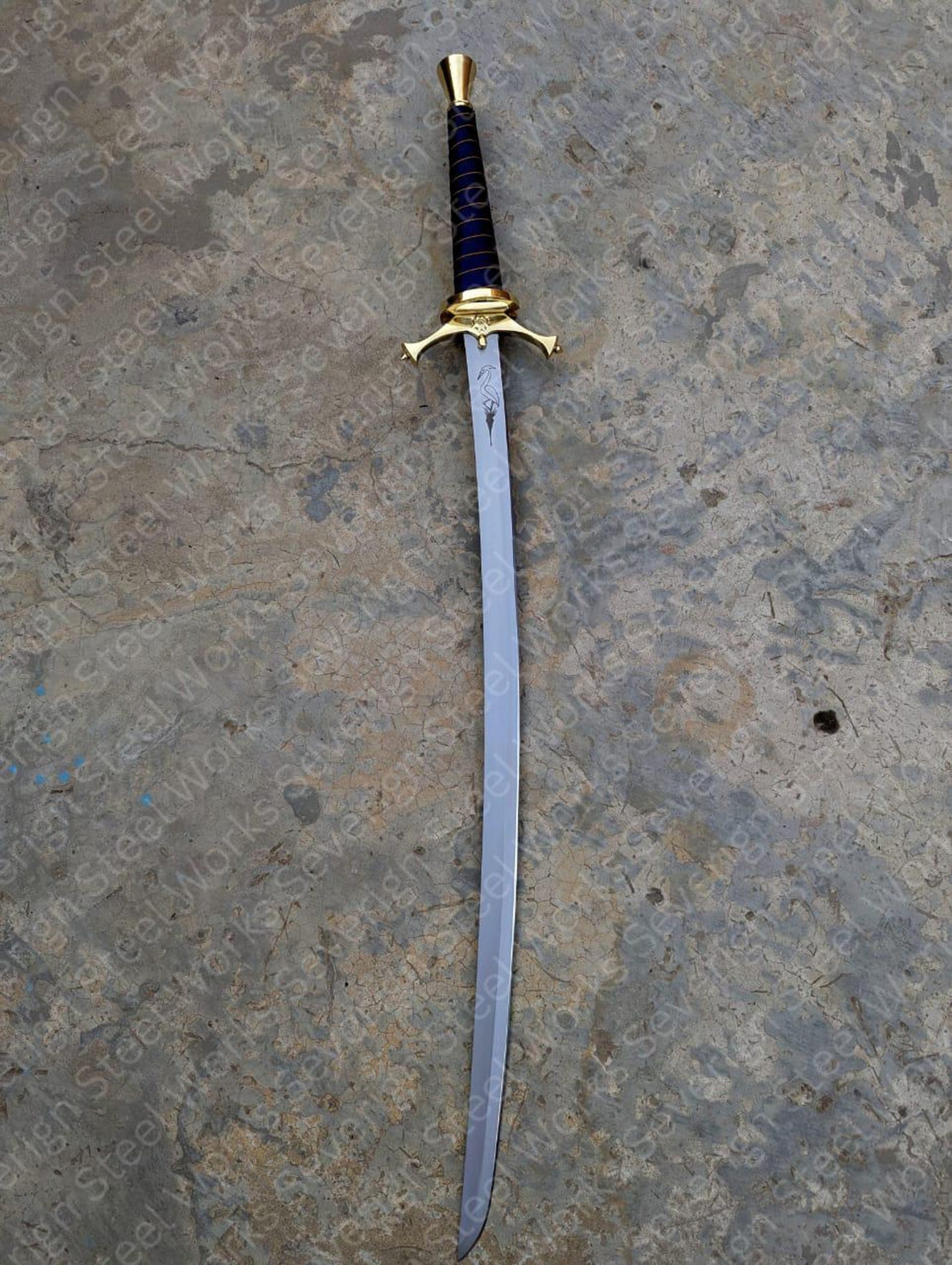Heron Emblem Fantasy Sword 42 1065 High Carbon Steel Collector Replica With Blue Scabbard 6