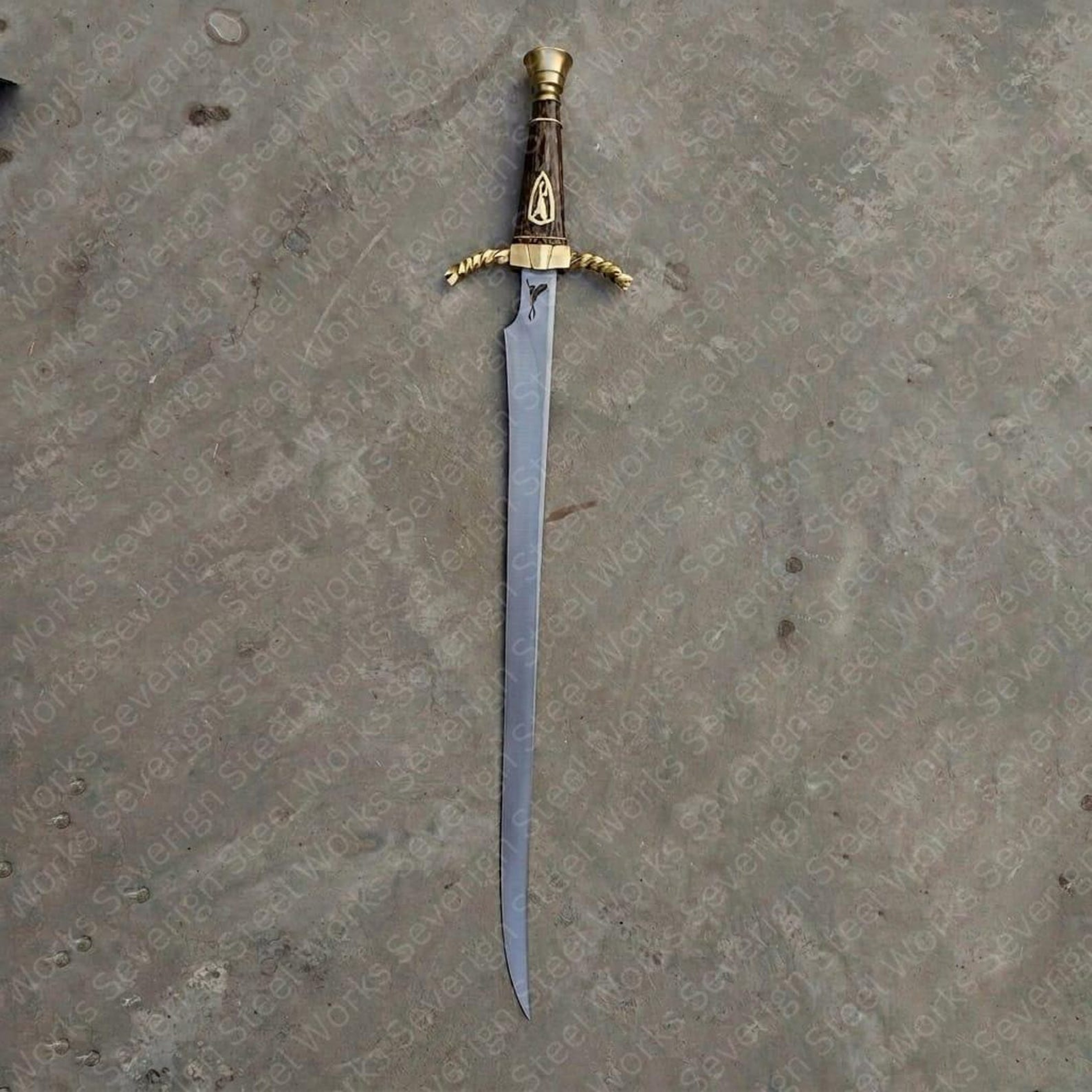 Master 9260 High Carbon Steel Fantasy Sword HandForged Medieval Blade With Engraved Heron Mark 4