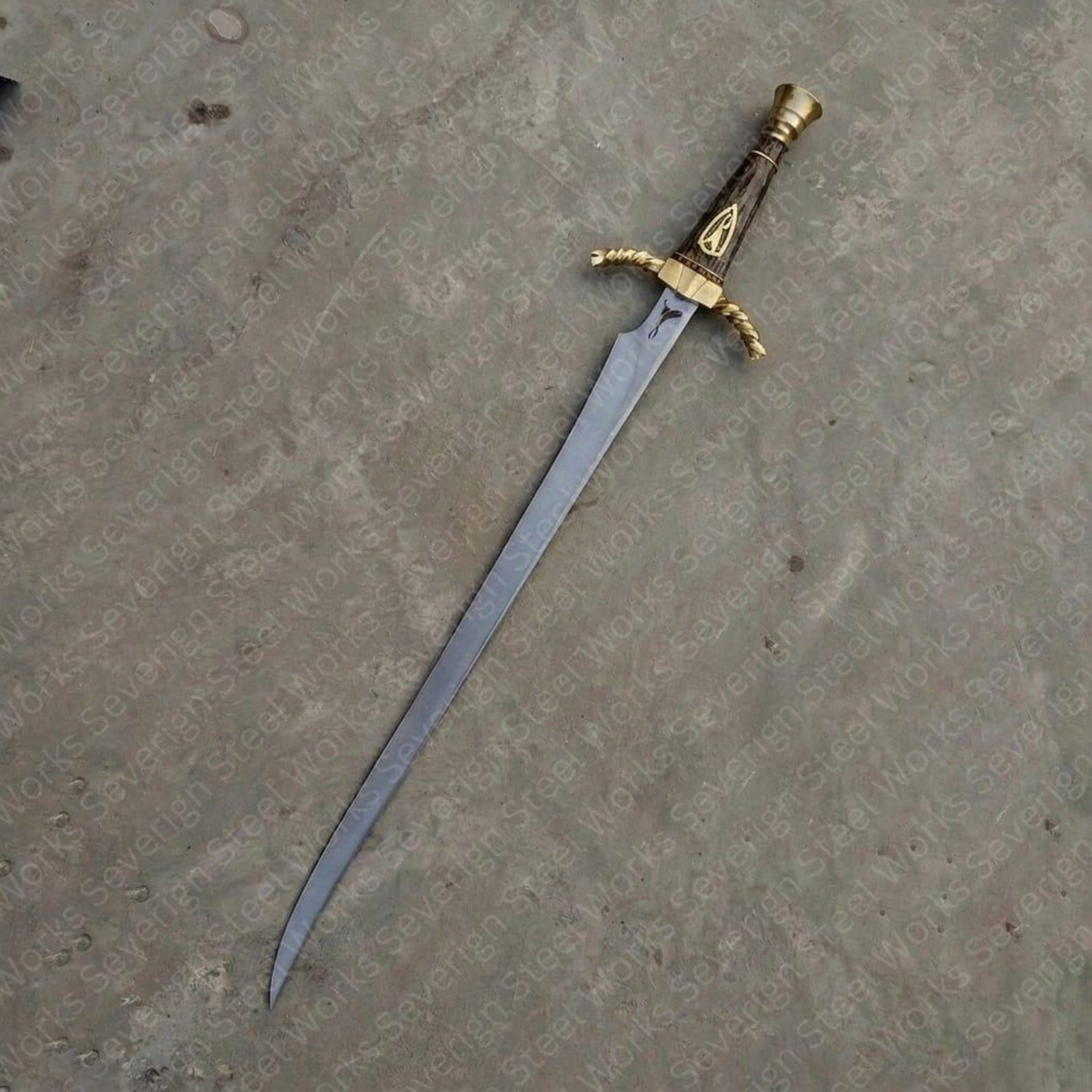 Master 9260 High Carbon Steel Fantasy Sword HandForged Medieval Blade With Engraved Heron Mark 5jpg